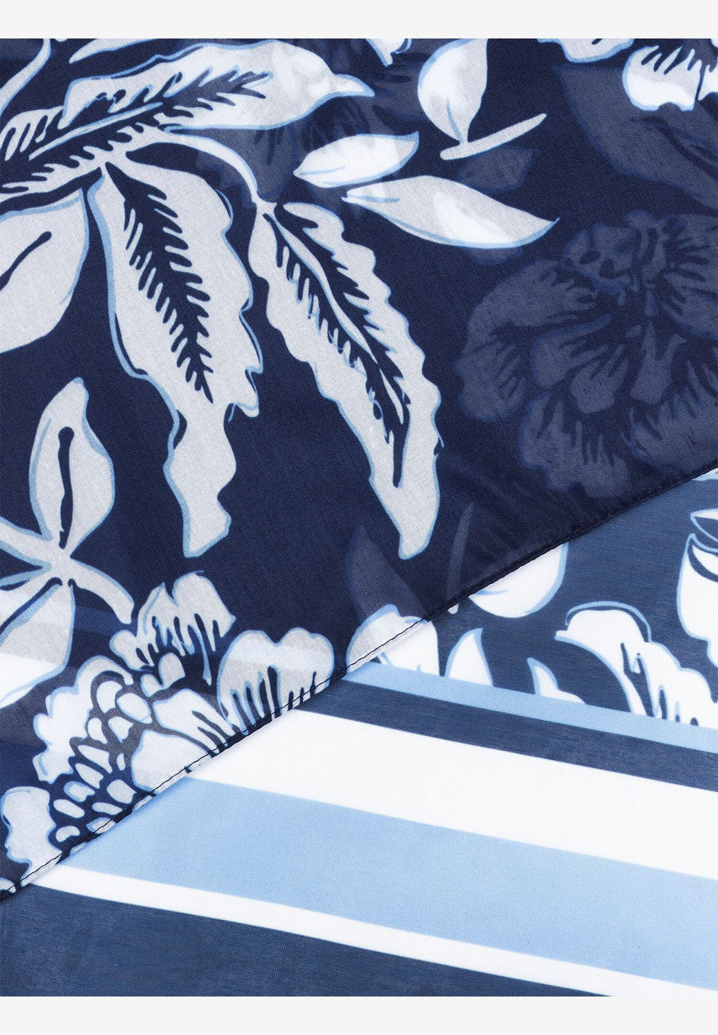 Navy & White Print Scarf_41029012_3379_02