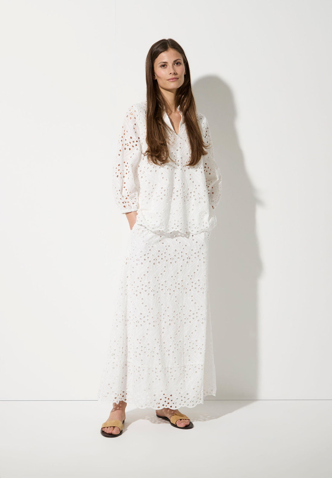 More & More_Cotton Lace Blouse_51042065_0010_02