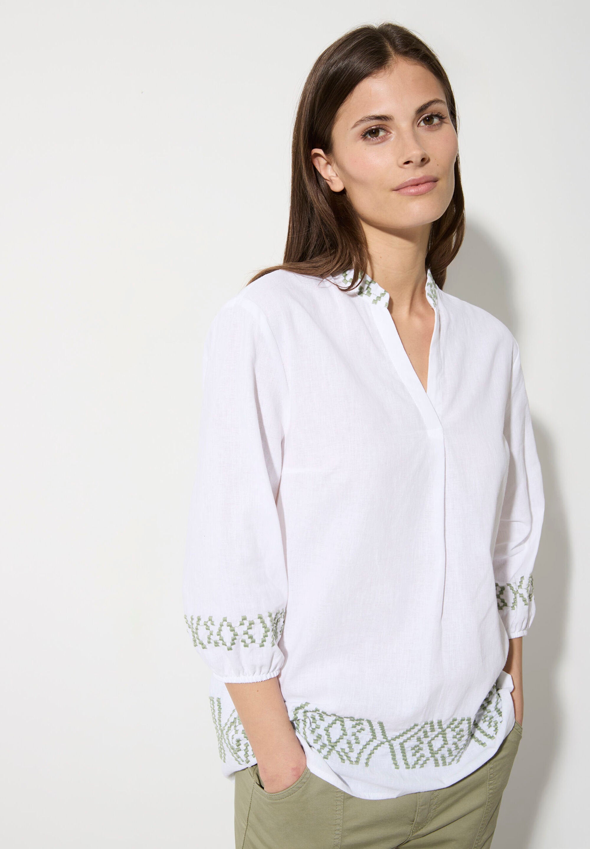 More & More_Embroidered Tunic_51042070_0010_01