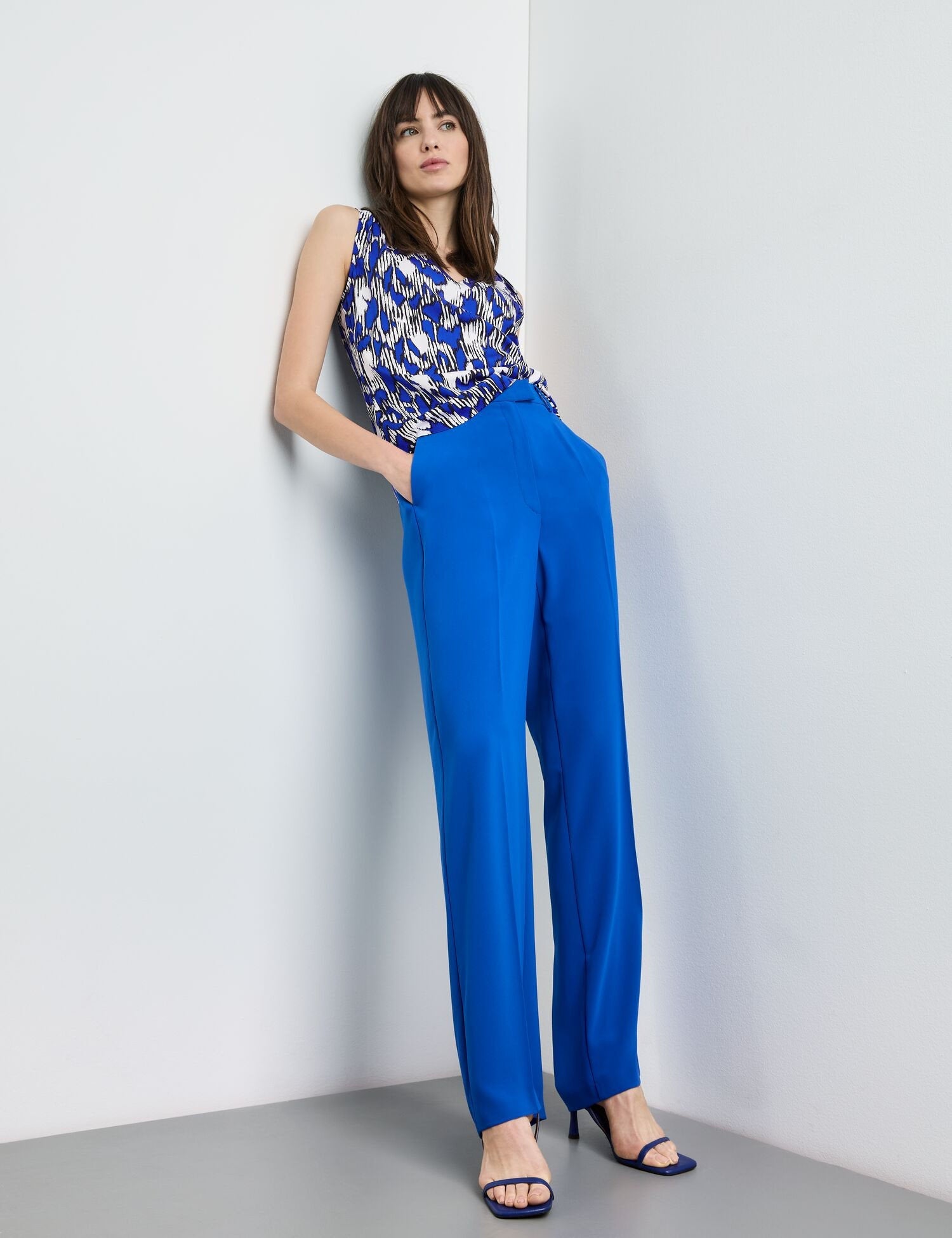 Blouse Top With All-Over Print_560347-11124_8872_05