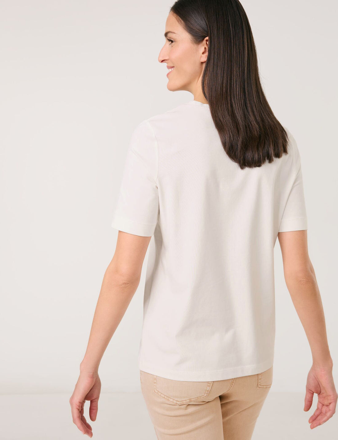 Gerry Weber_Top with Mid-Length Sleeves And a Patchwork Front Print_570237-35010_9042_02