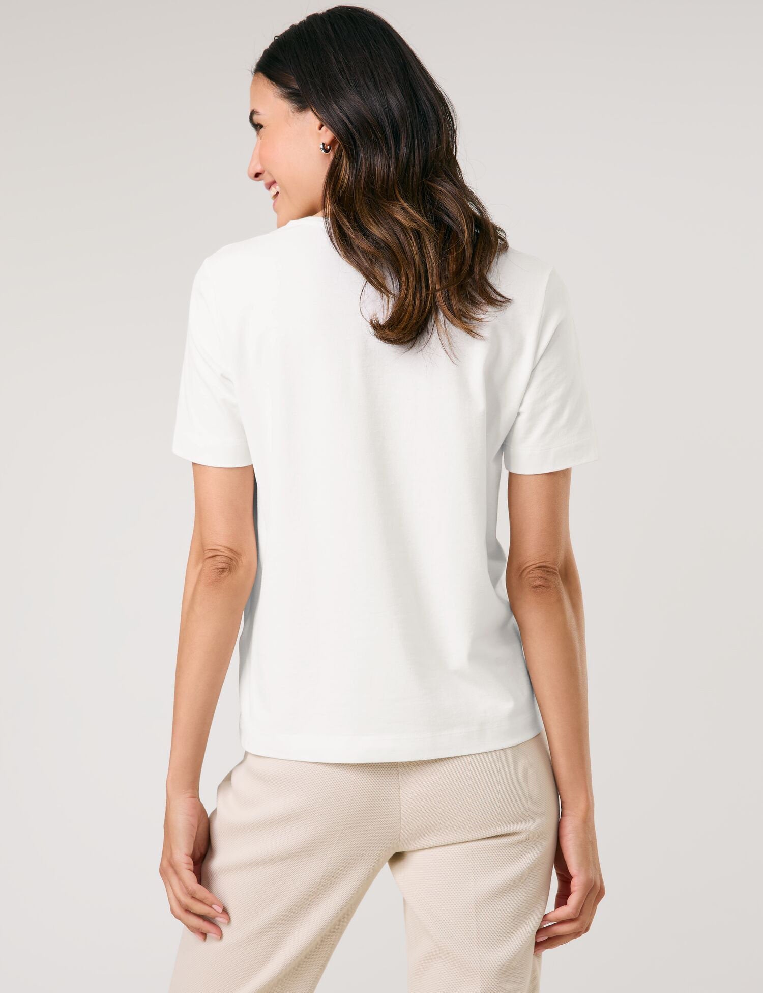 Gerry Weber_T-Shirt with a Shimmering Front Print_570255-35003_9047_06