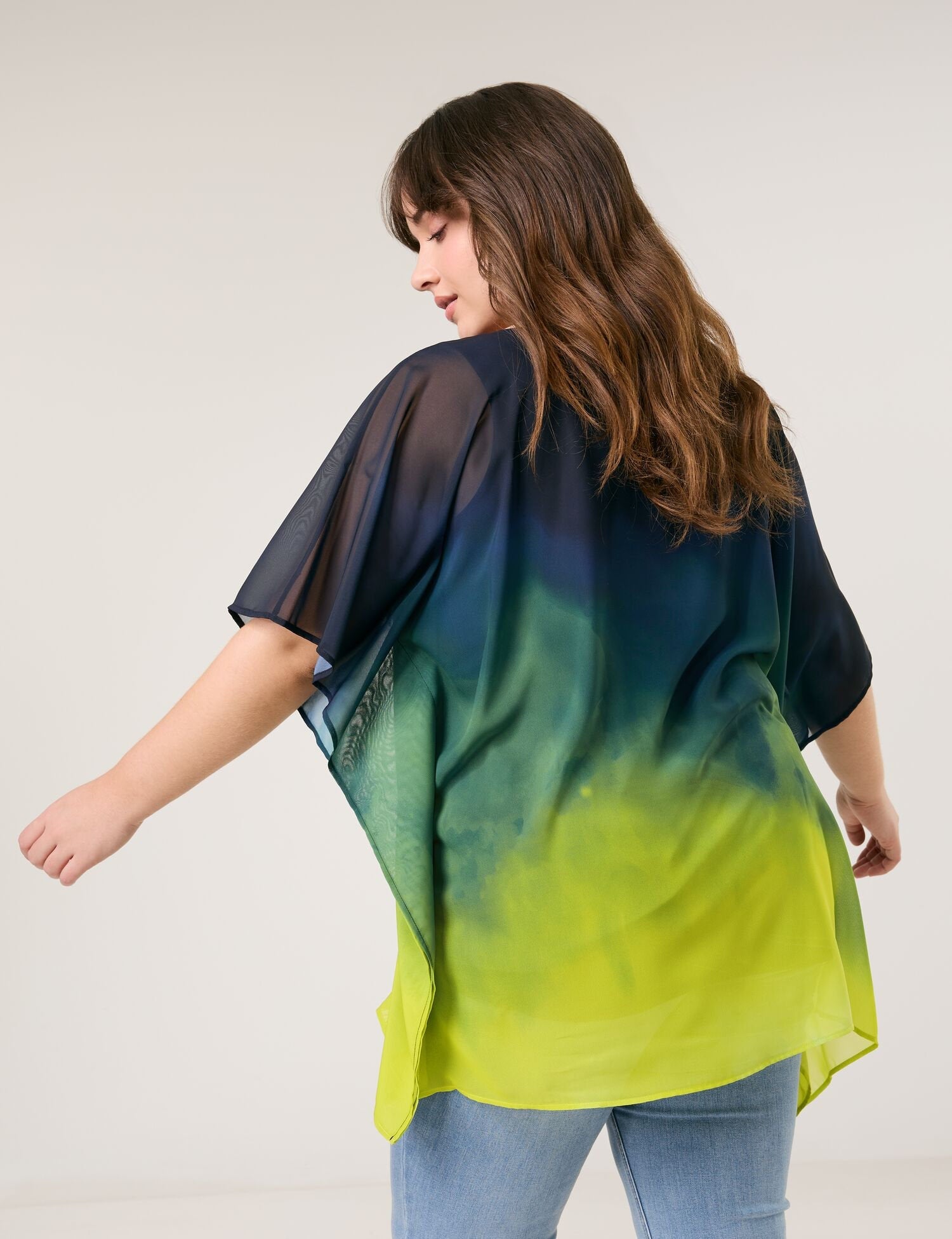Samoon_Oversized Blouse in a Layered Look_671648-26210_5752_03