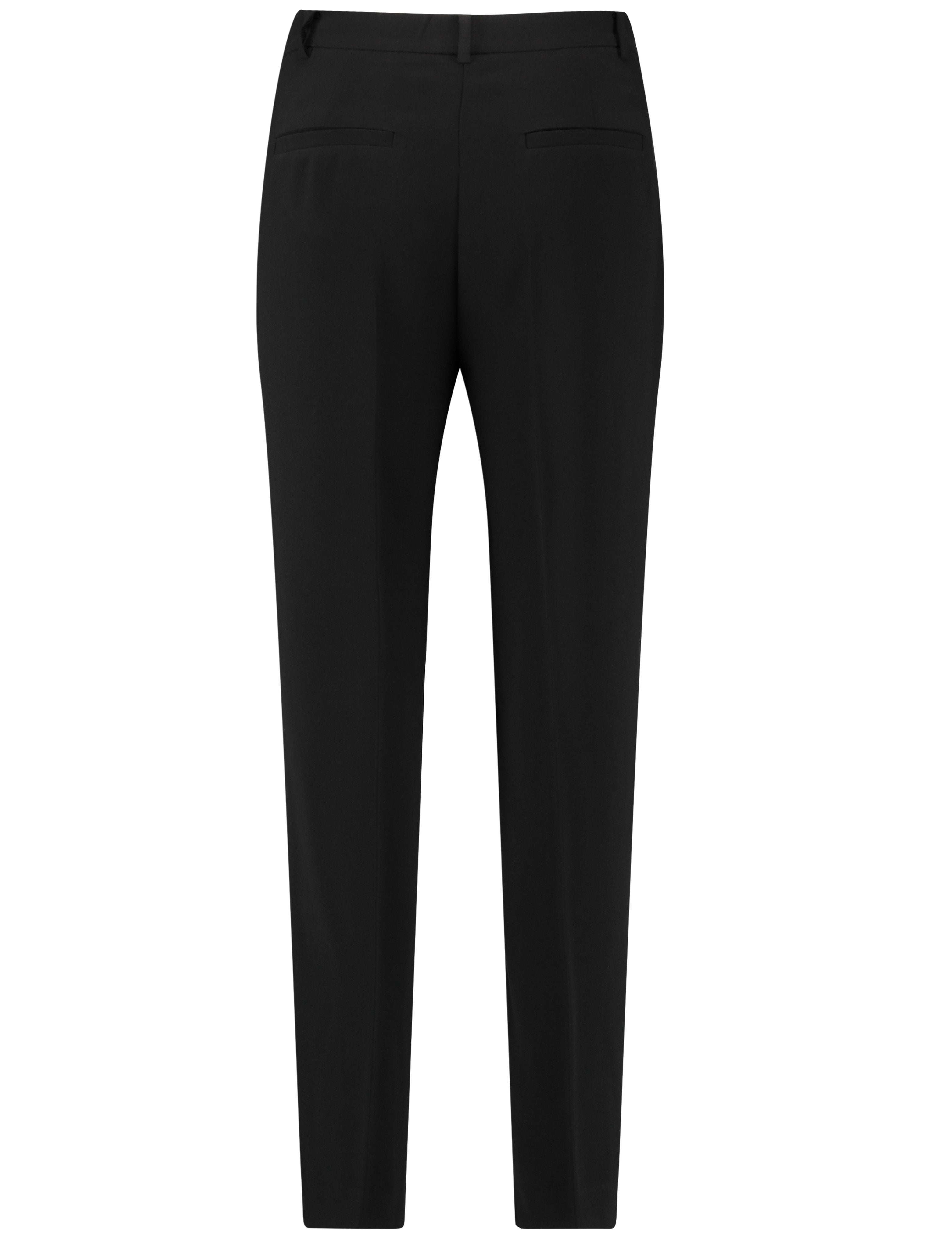 Gerry Weber_Classic Cloth Trousers with Pressed Pleats_925010-71944_11000_02