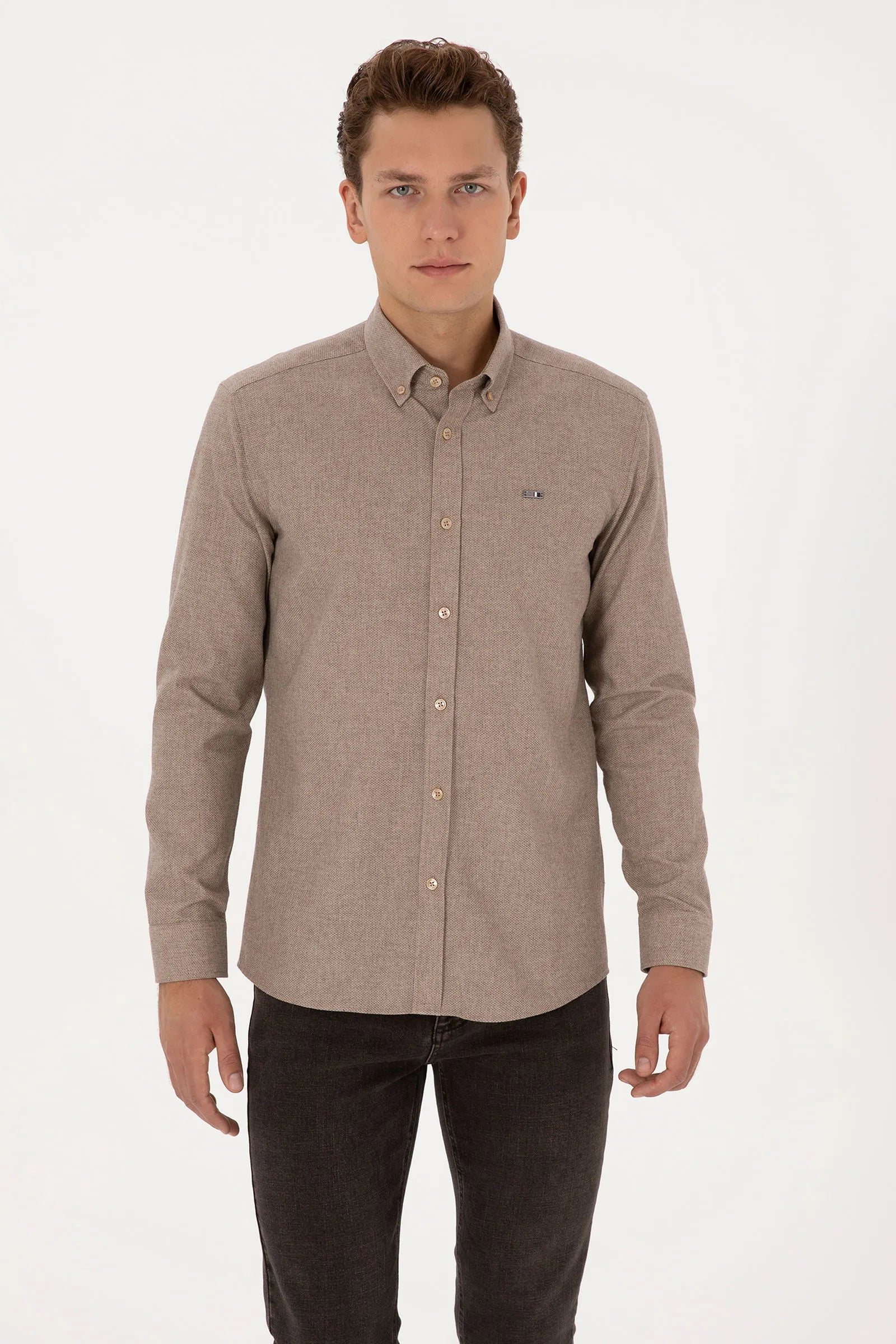 U.S. Polo Assn._Camel_Woven Shirt_G081GL0040 2332993_VR015_01