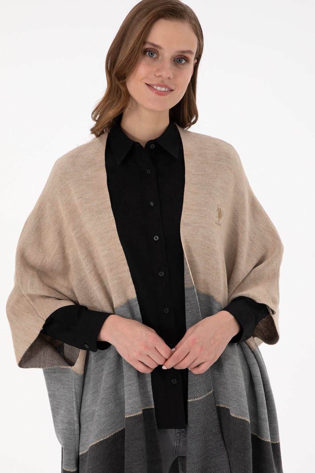 Multi-Color Poncho_G082GL0TH0 1954470_VR123_02