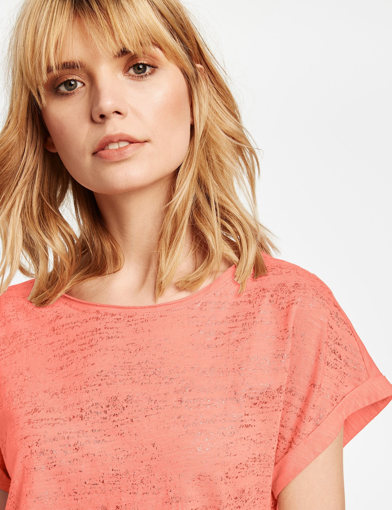 Coral T-Shirt Short-Sleeve Roundneck