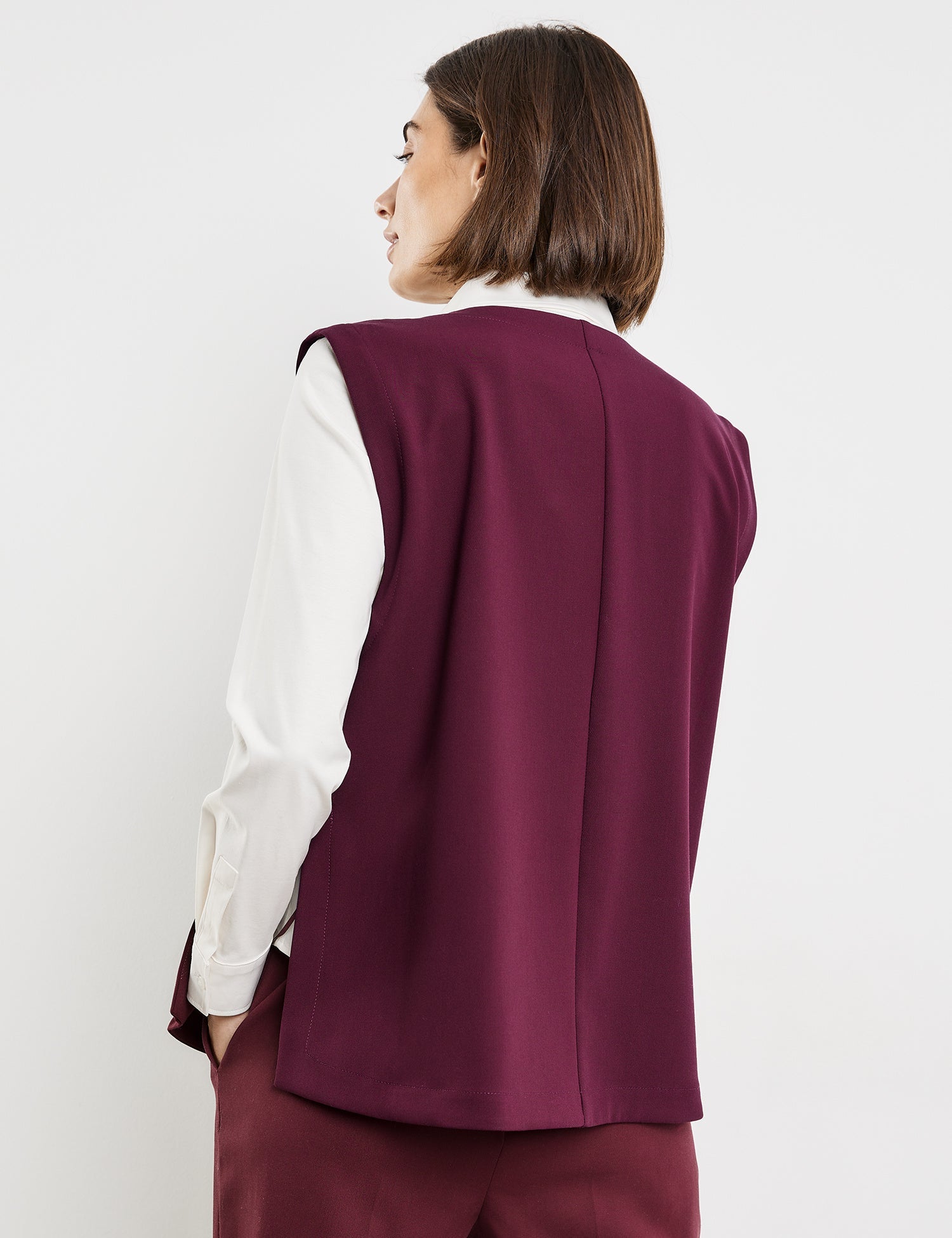 Red Sleeveless Blouse