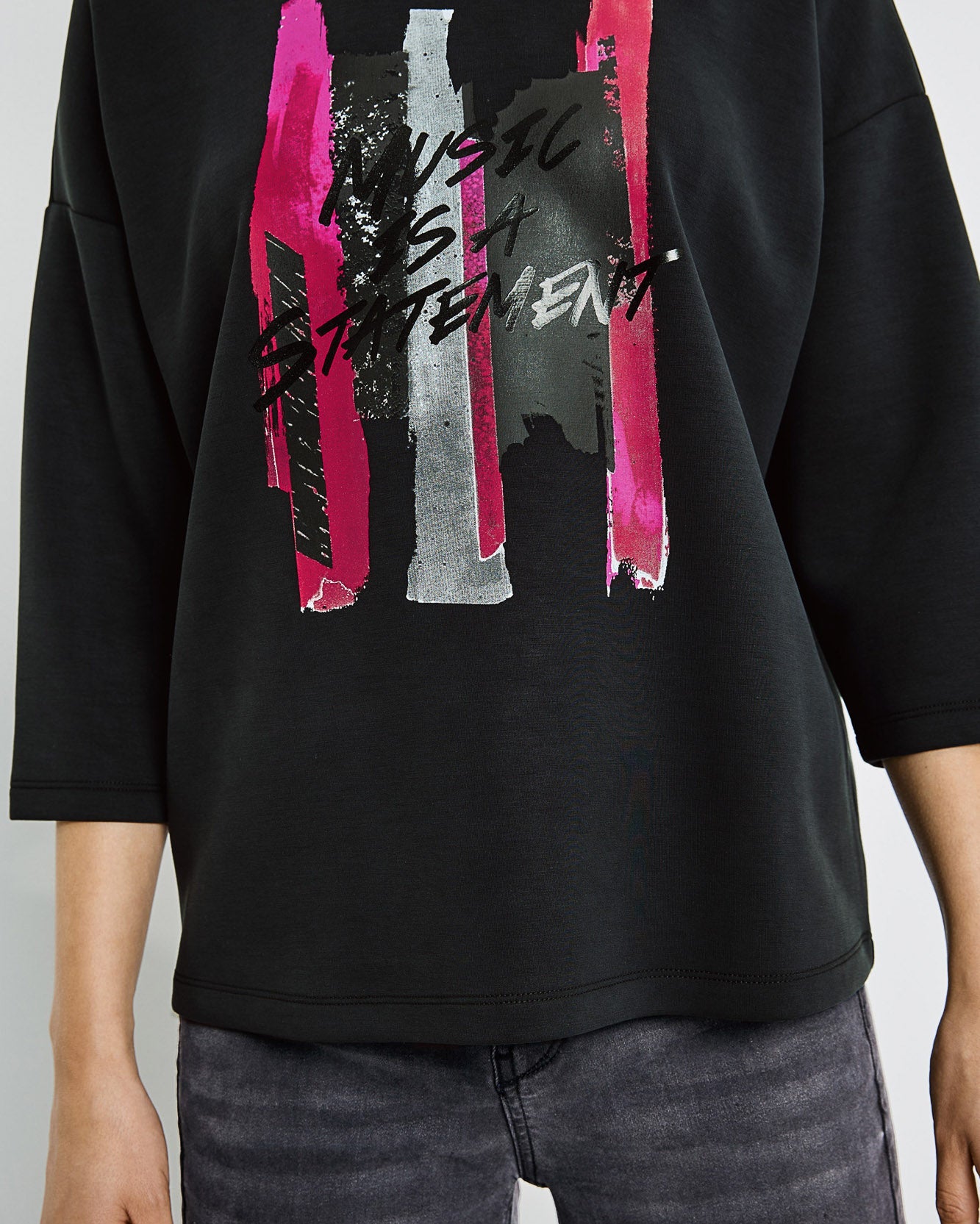 Black T-Shirt 3/4 Sleeve