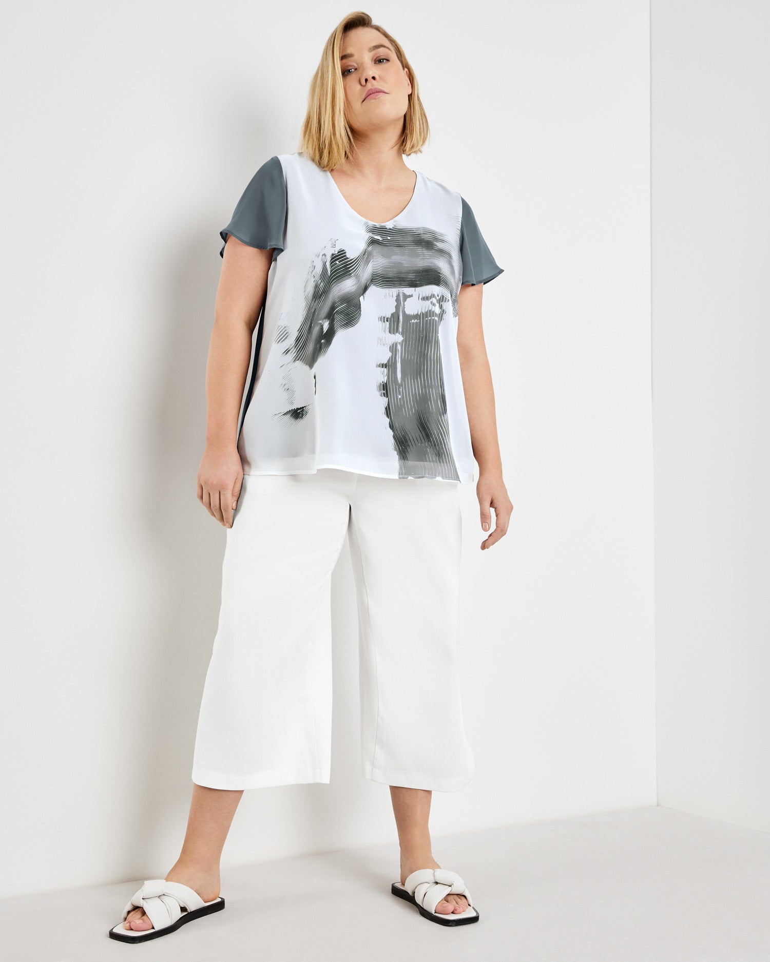 Light Grey T-Shirt 1/2 Sleeve