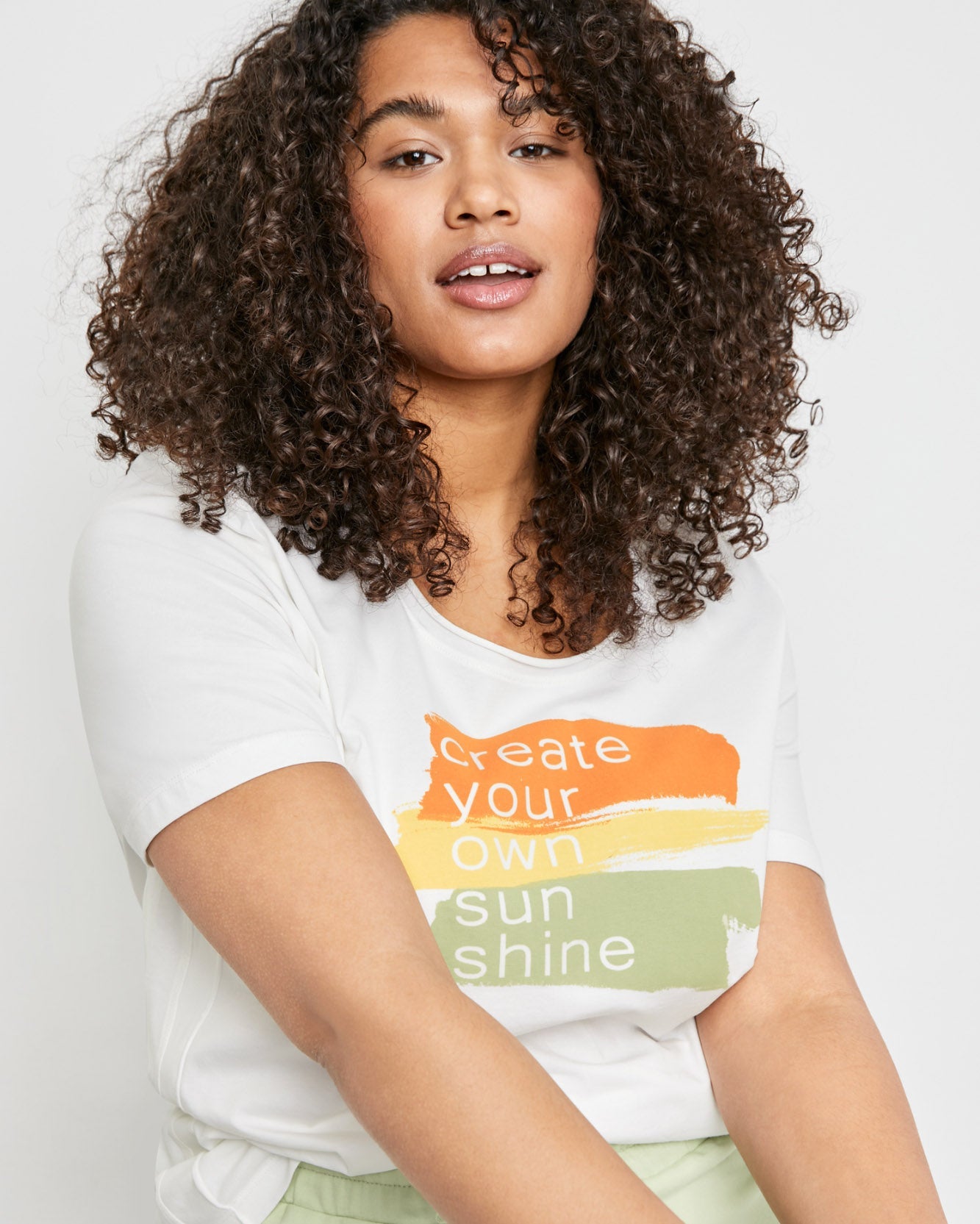 White T-Shirt 1/2 Sleeve