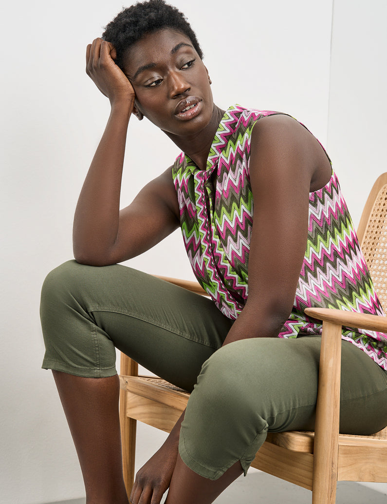 Knitted Top With A Bow Collar