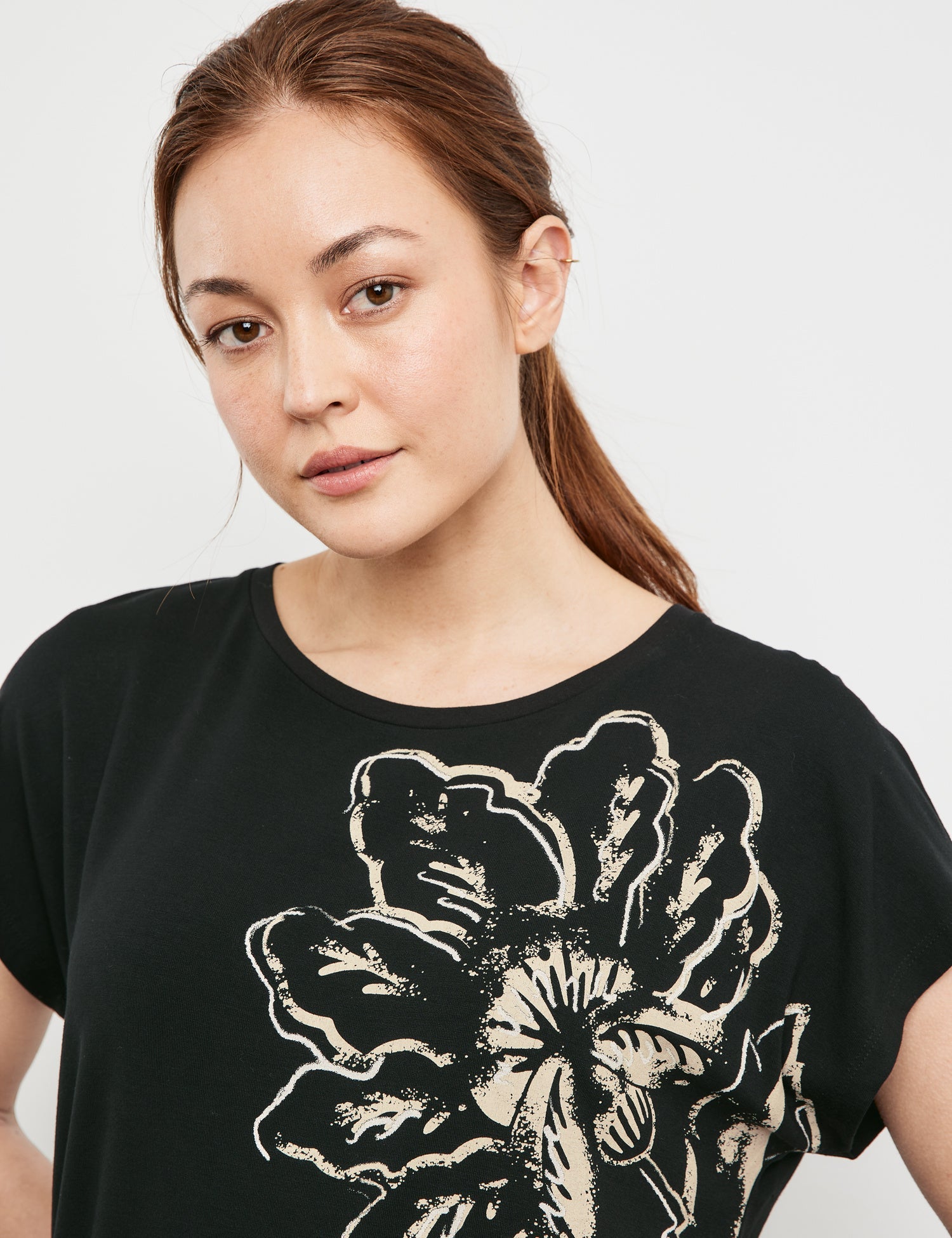 Short Sleeve Top With A Positioned Floral Print