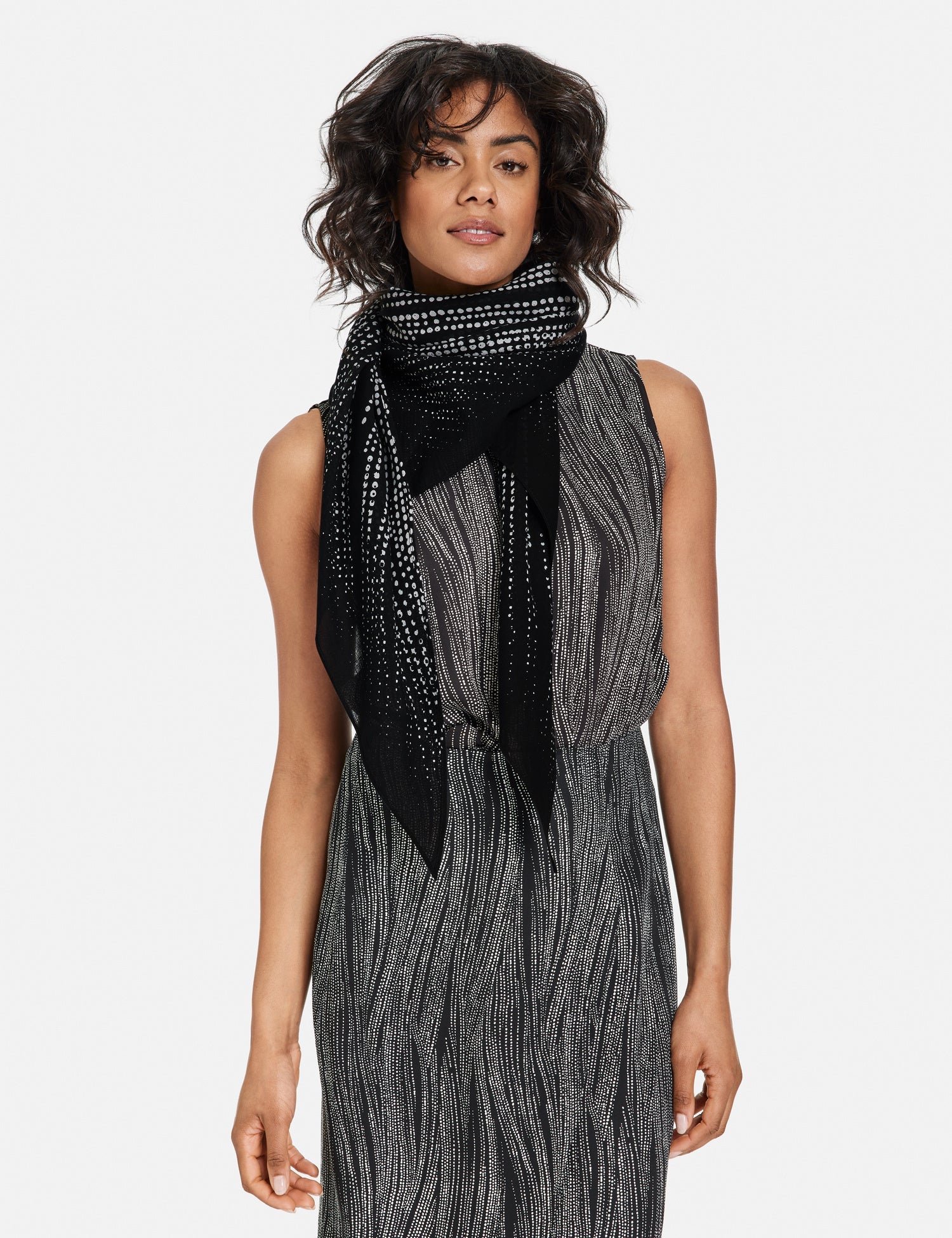 Triangular Scarf With A Print