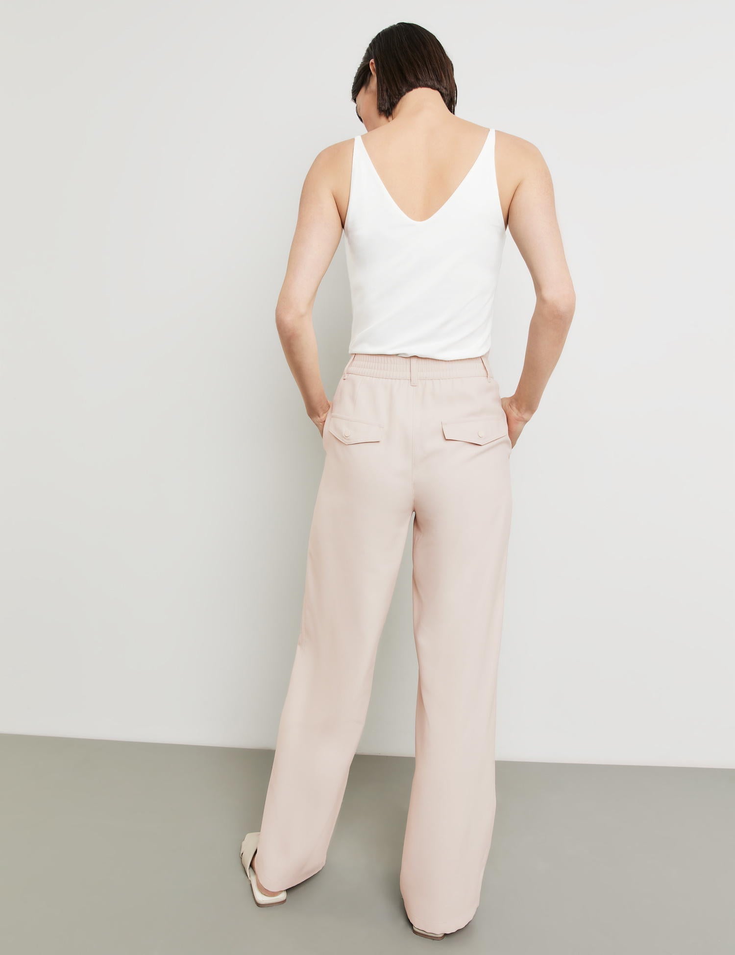 Comfortable Wide-Leg Trousers_320013-31331_90138_06