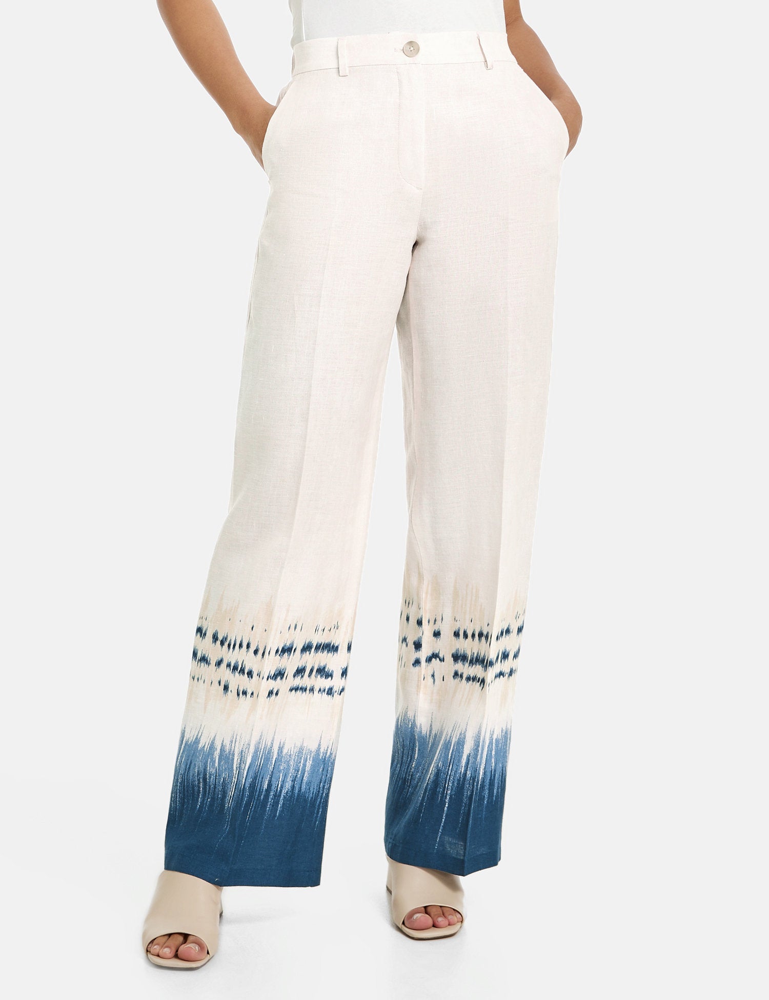 Linen Trousers With A Patterned Hem_320042-31287_3088_04