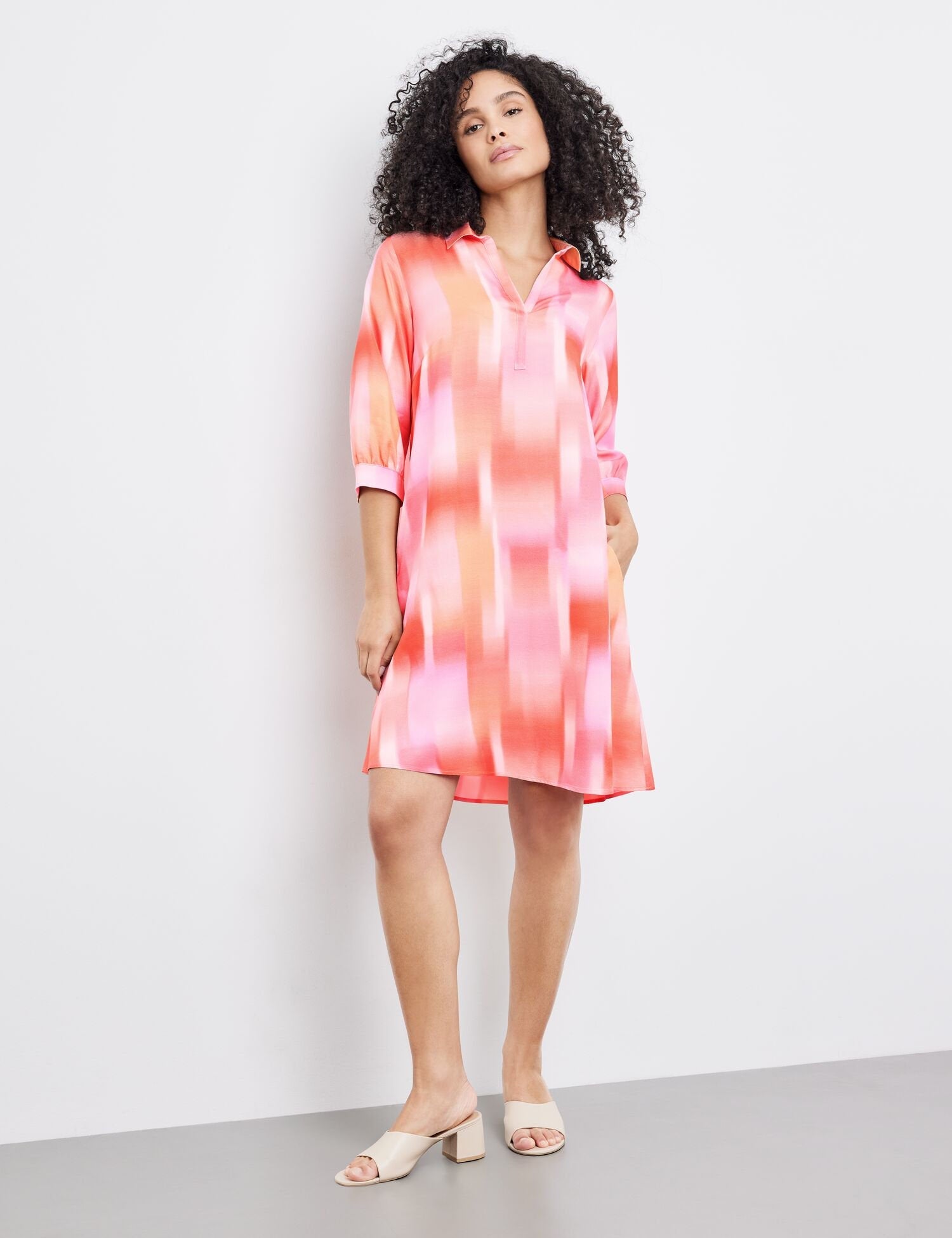 Sustainable Blouse Dress_380052-31525_3038_03