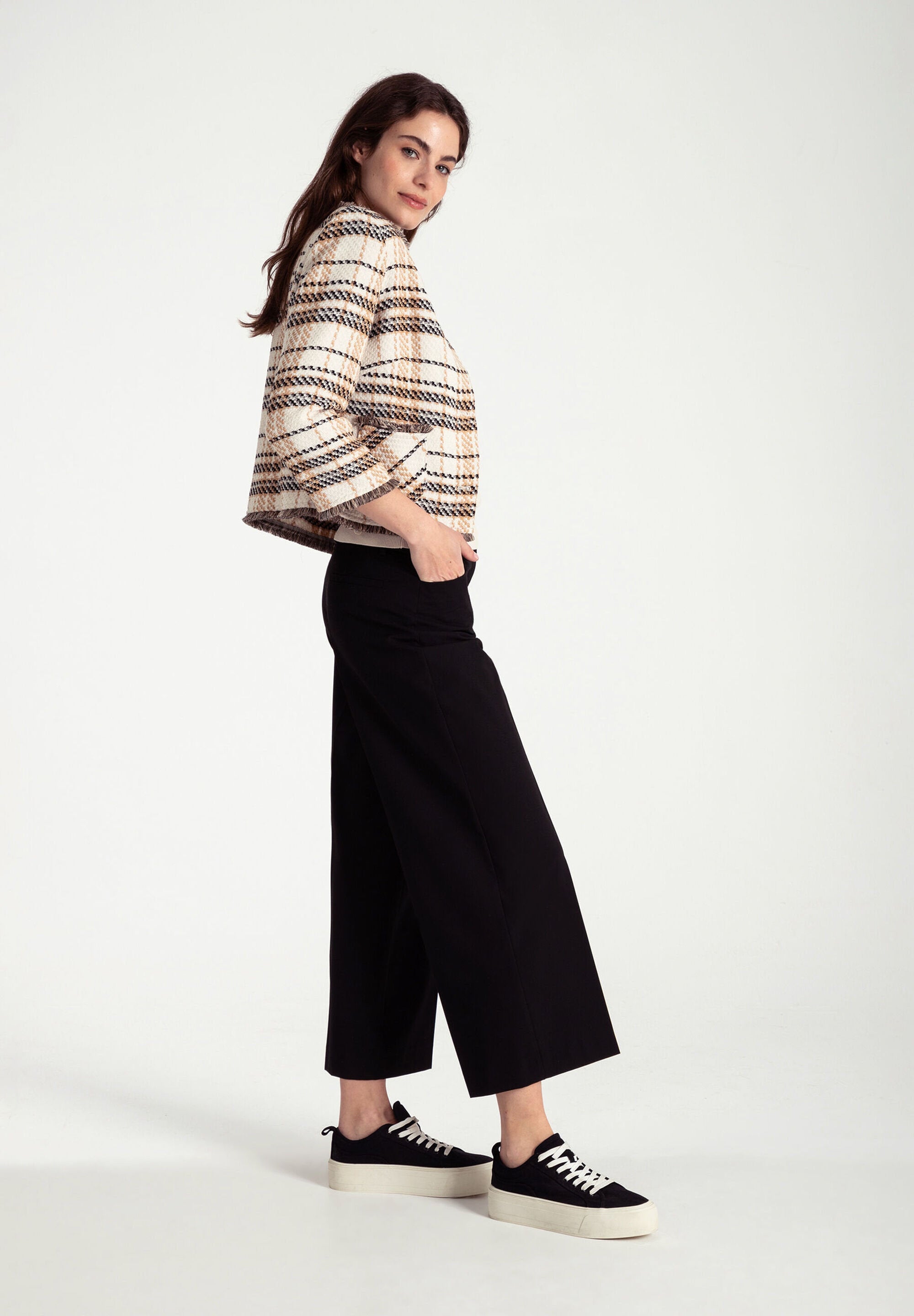 More &amp;  More_Black Culottes_51024056_0790_03