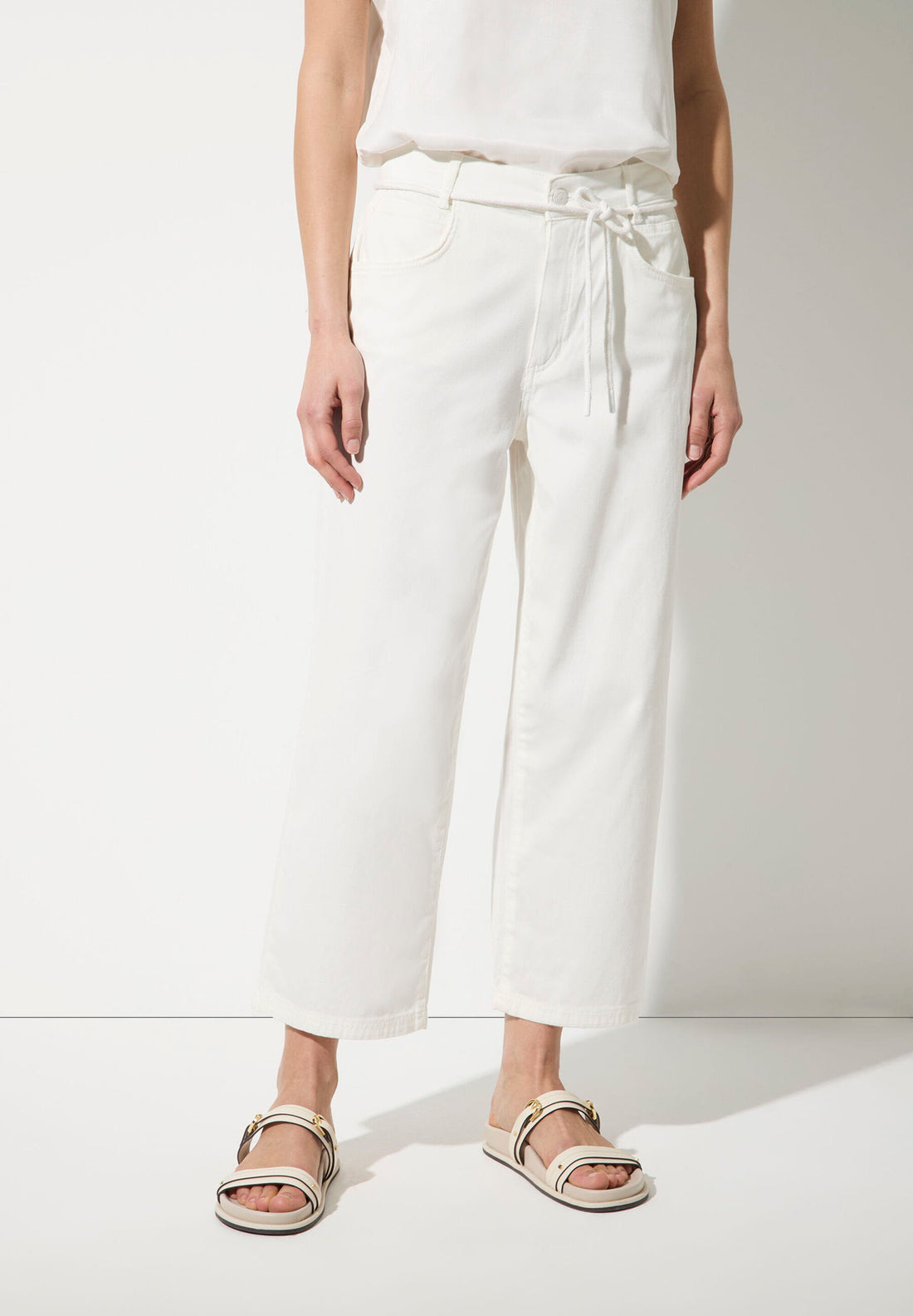 More &amp; More_Off-White Sporty Culottes_51044053_0041_01