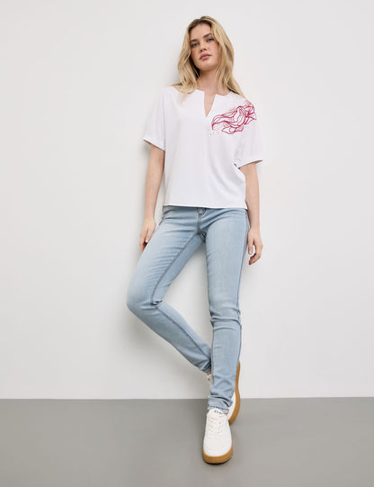 Top With Embroidery_571354-16211_9602_05