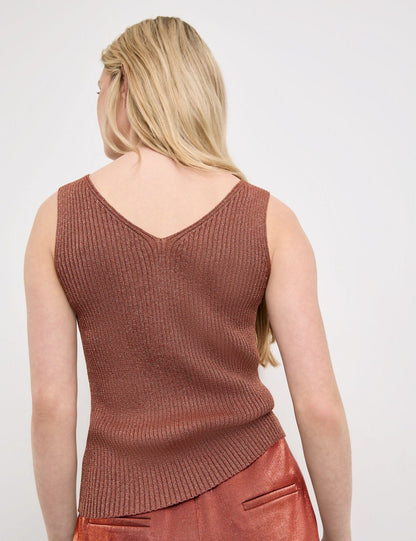 Knitted Top With A Glitter Effect_572321-15104_7000_06