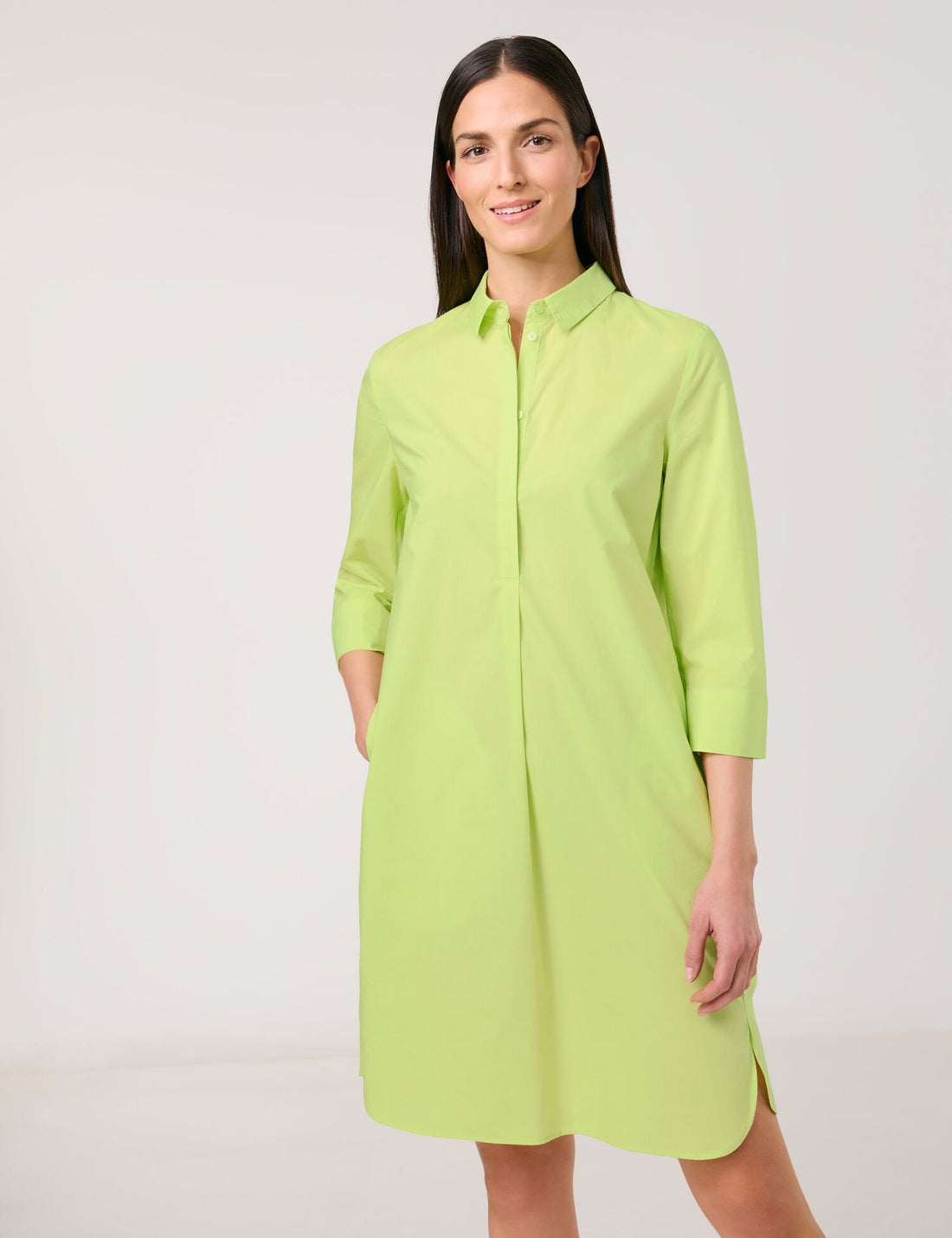 Gerry Weber_Simple Blouse Dress Made of Pure Cotton_580027-31512_50128_01