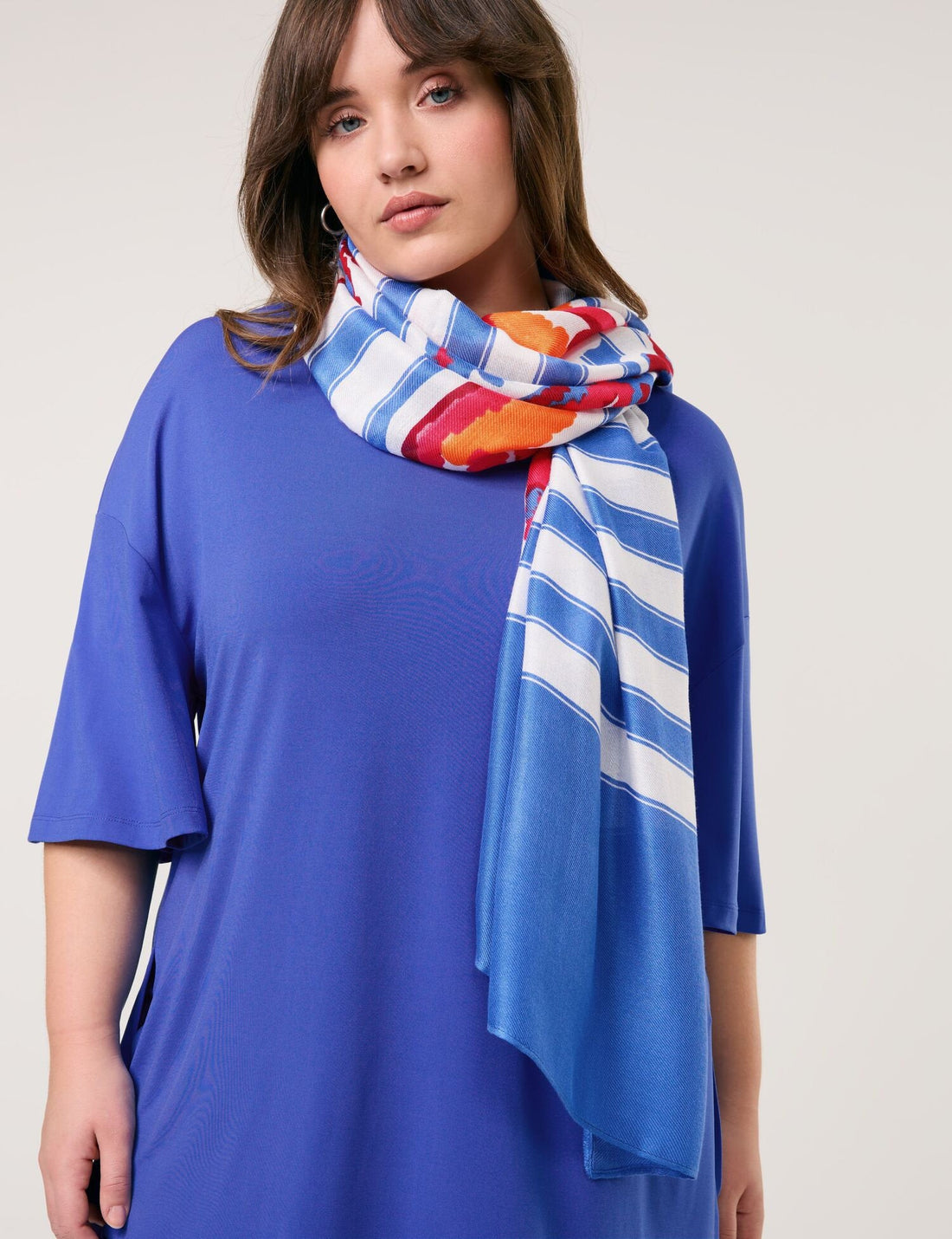 Samoon_Soft Scarf with a Paisley Print_600604-23103_8962_01
