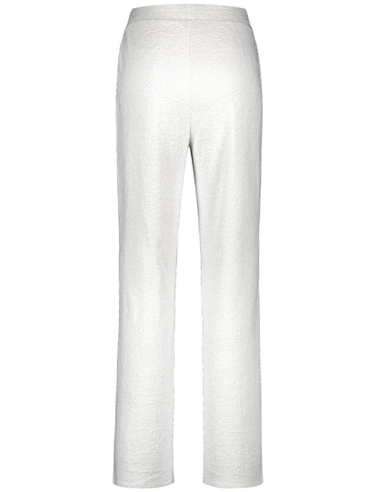 Taifun_Pull-On Trousers Made of Stretchy Textured Jersey_721302-16146_9700_03