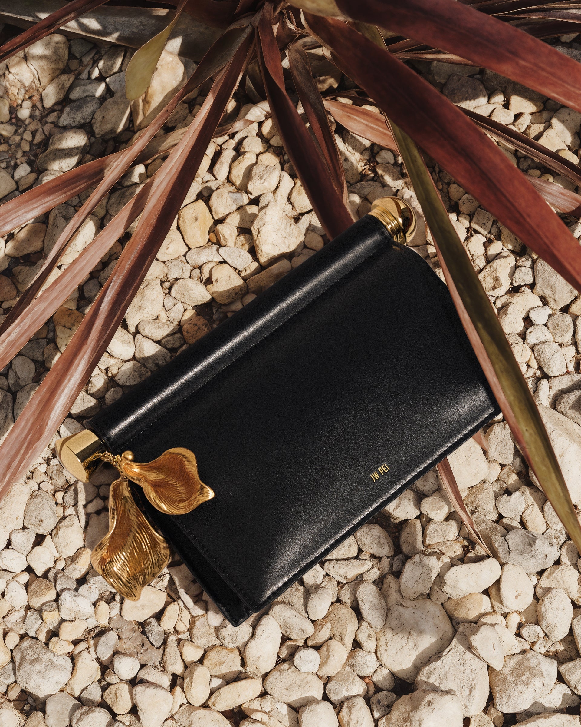 JW PEI_Black_Holly Metal Pendant Embellished Clutch_7C52-1_Black_05