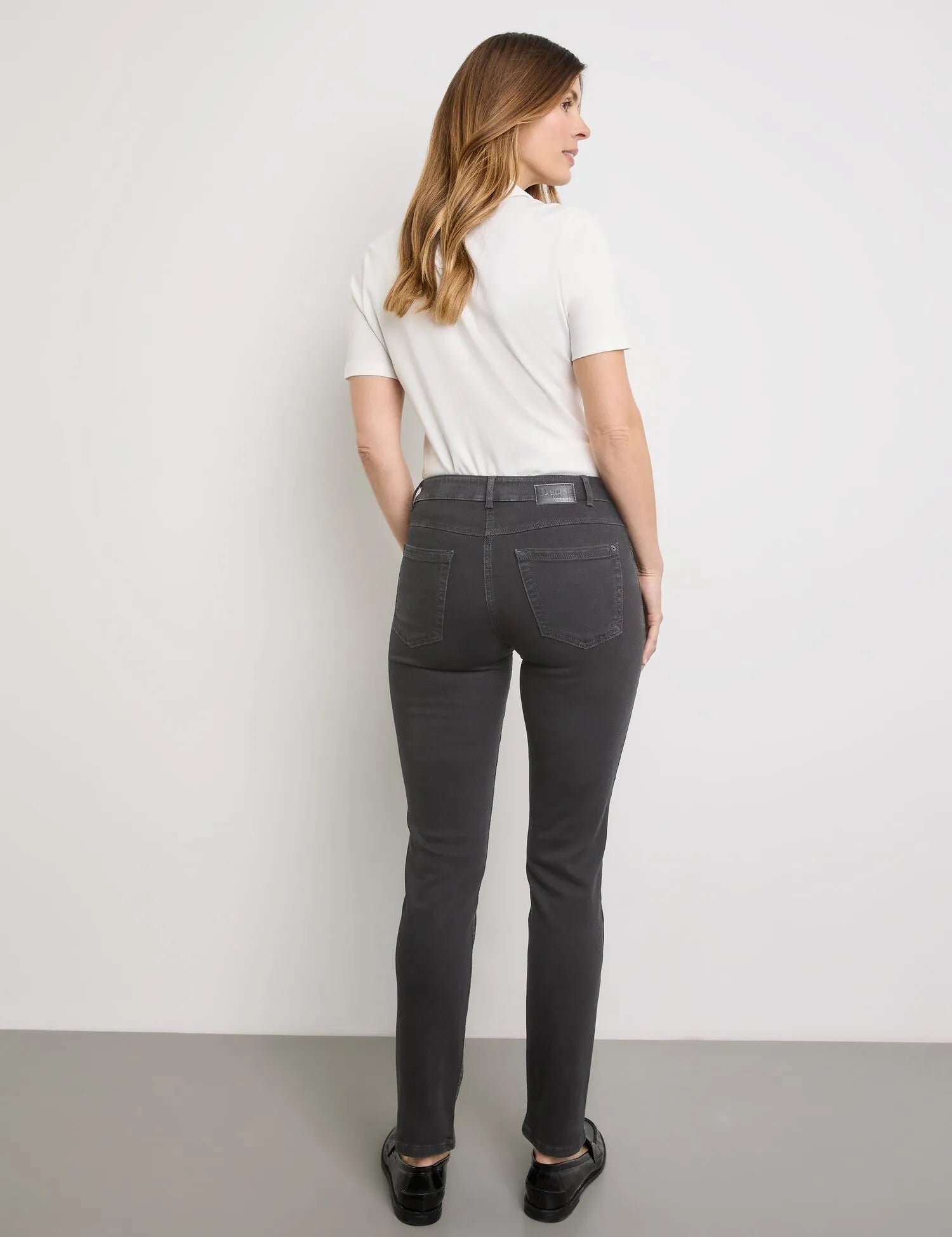 Gerry Weber_Black Black Denim_Jeans Long_925051-66869_12800_02