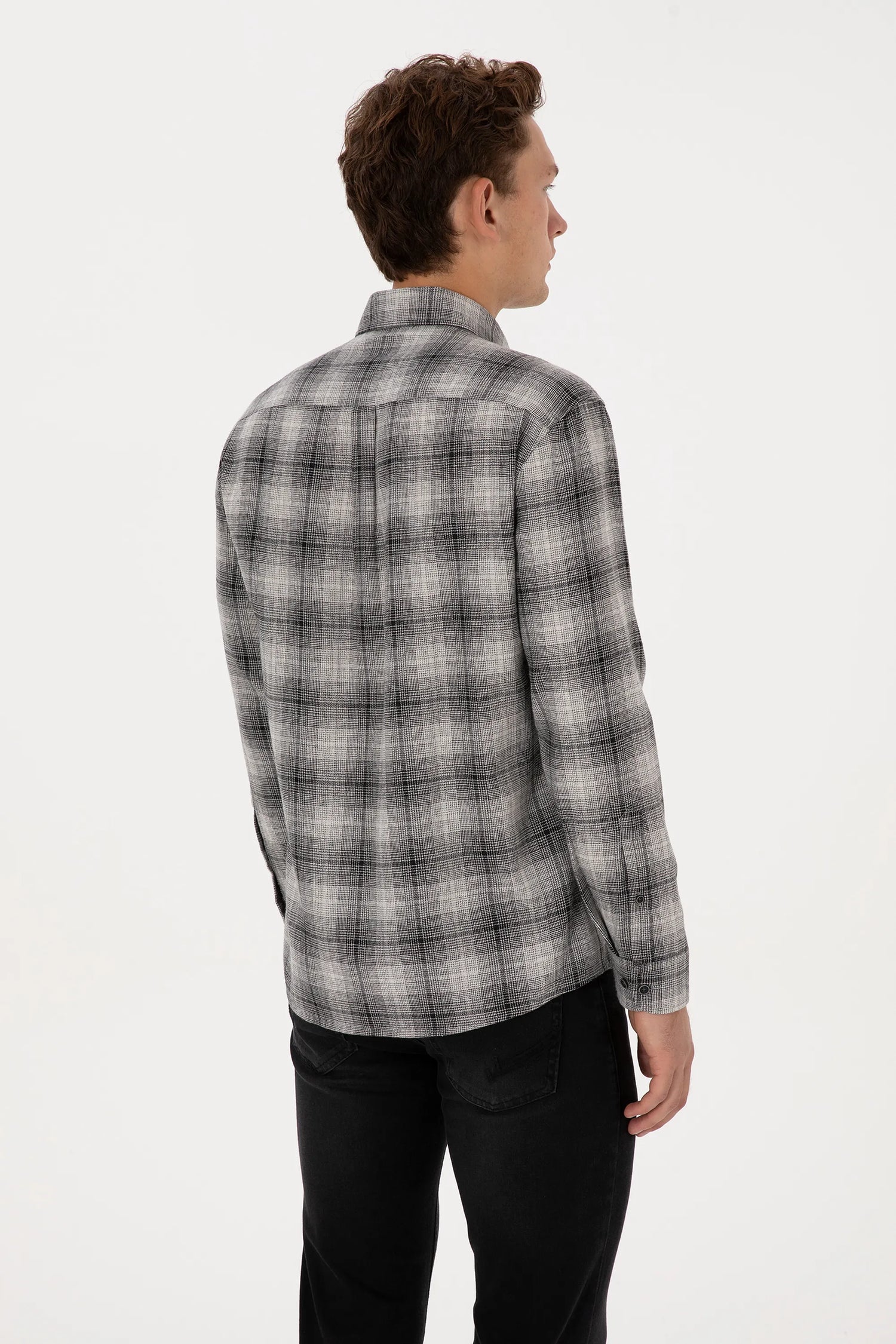 U.S. Polo Assn._Black_Woven Shirt_G081GL0040 2236483_VR046_05