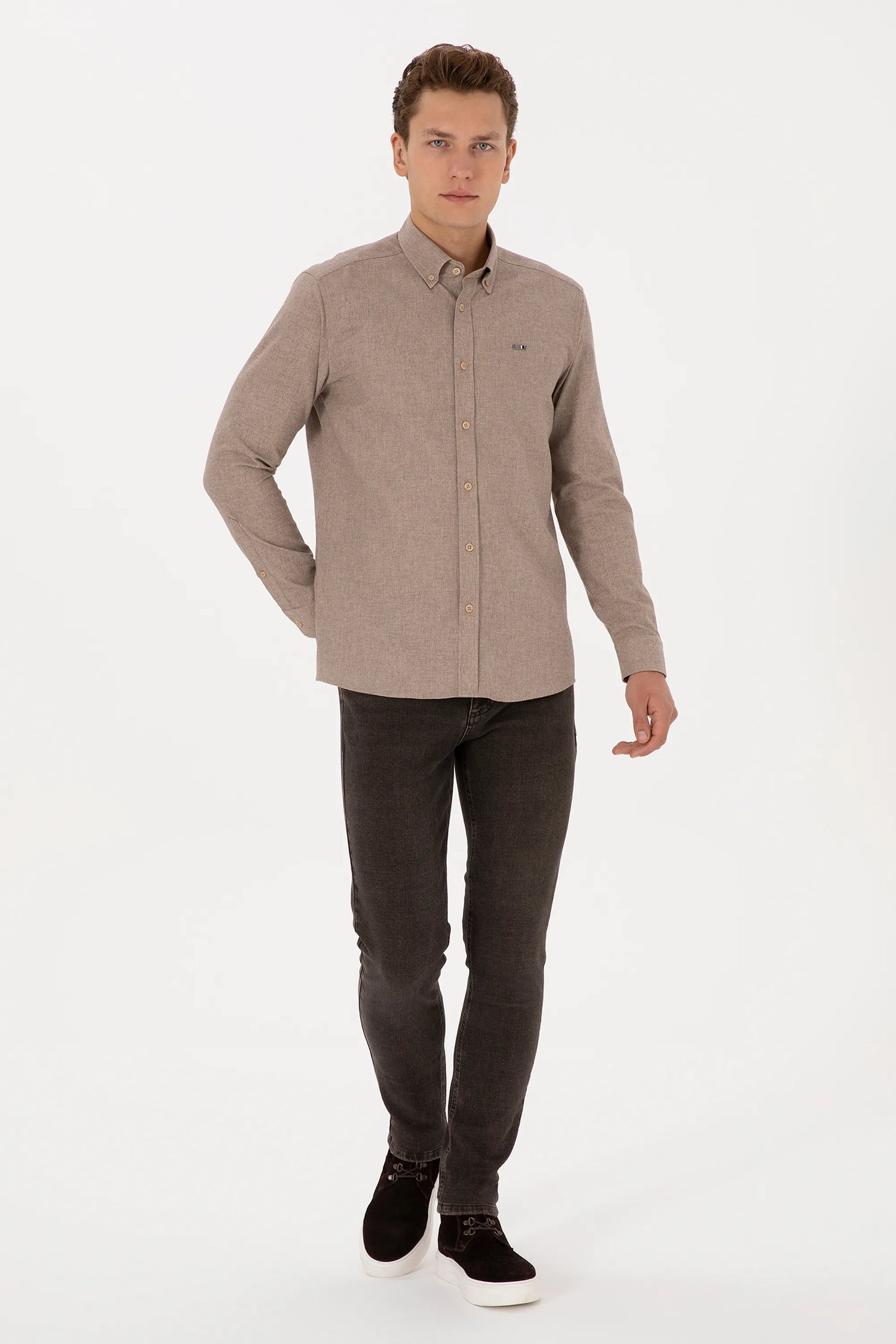 U.S. Polo Assn._Camel_Woven Shirt_G081GL0040 2332993_VR015_04