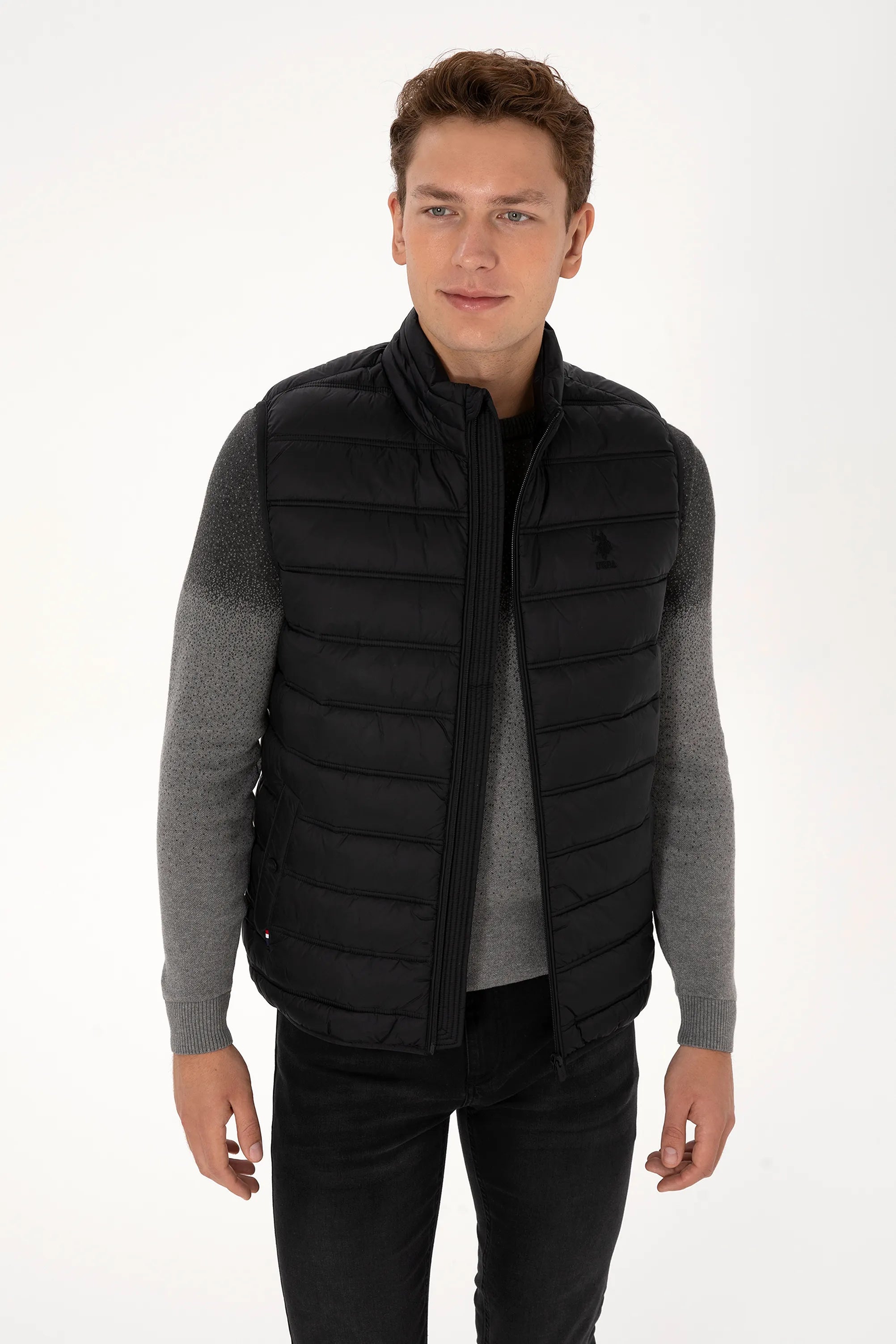 U.S. Polo Assn._Black_Woven Vest_G081GL0100 2246396_VR046_03