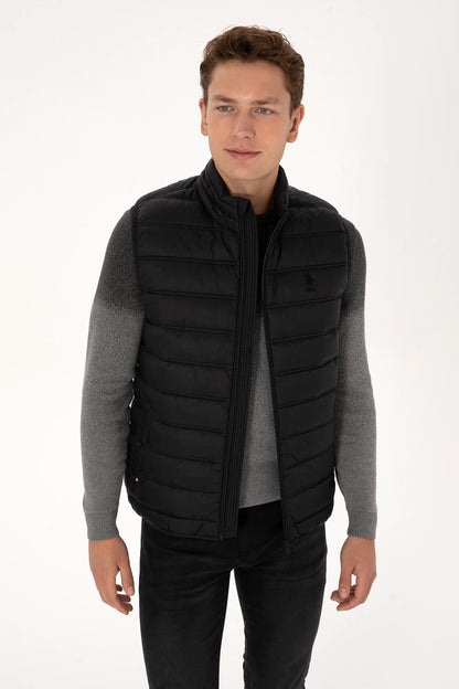 U.S. Polo Assn._Black_Woven Vest_G081GL0100 2246396_VR046_03