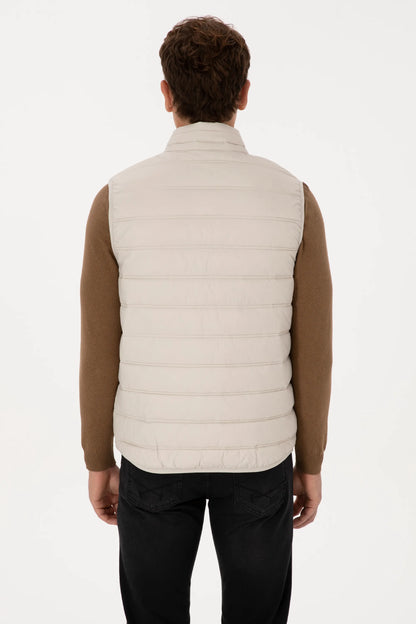 U.S. Polo Assn._Stone_Woven Vest_G081GL0100 2246396_VR049_09