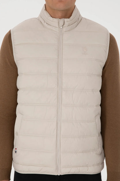 U.S. Polo Assn._Stone_Woven Vest_G081GL0100 2246396_VR049_012