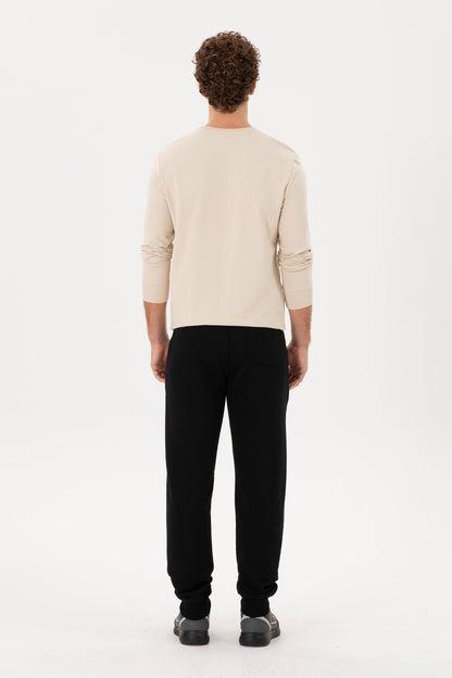 Black Knitting Short_G081SZ0OP0 1926919_VR046_04