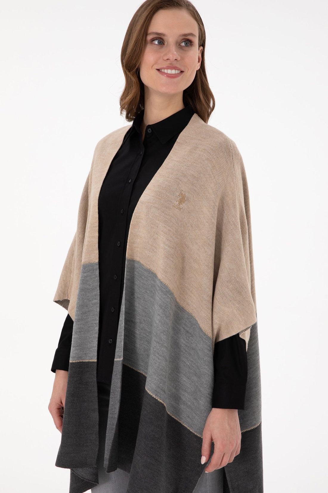 Multi-Color Poncho_G082GL0TH0 1954470_VR123_01