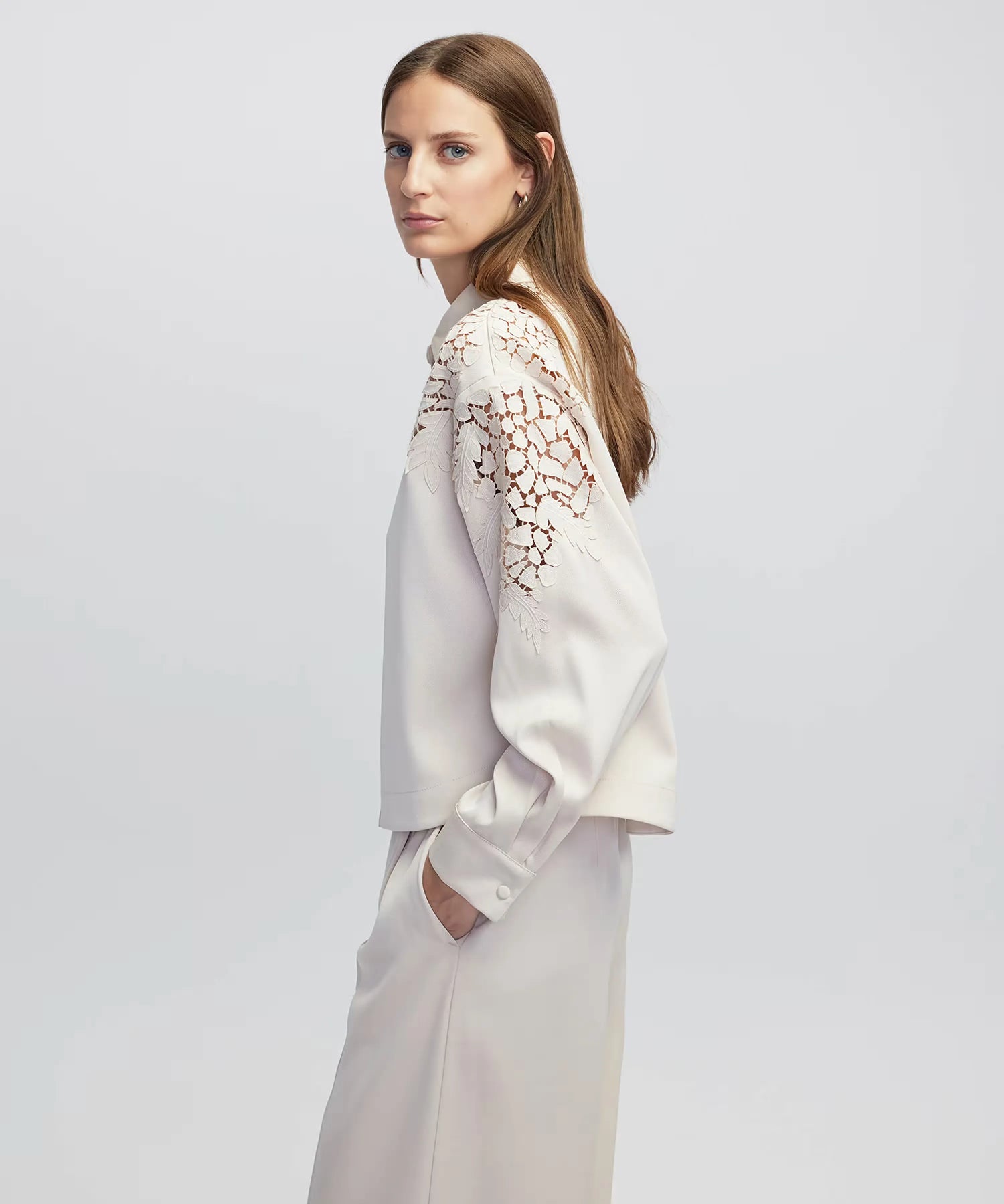 IPEKYOL_Cream_Jacket_iw6250005052_82_03