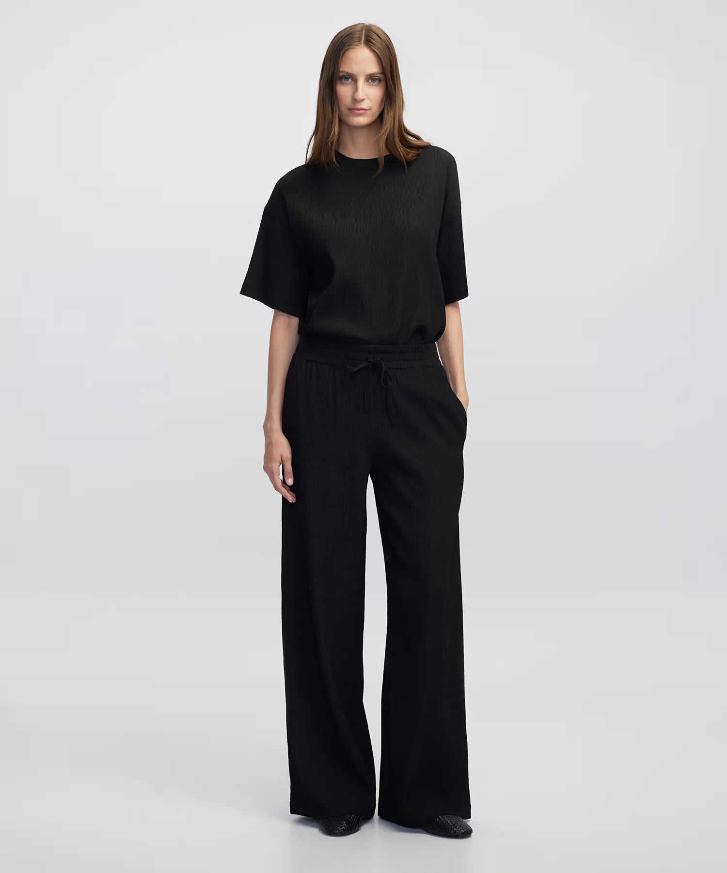 IPEKYOL_Black_Blouse_iw6250006059_1_02