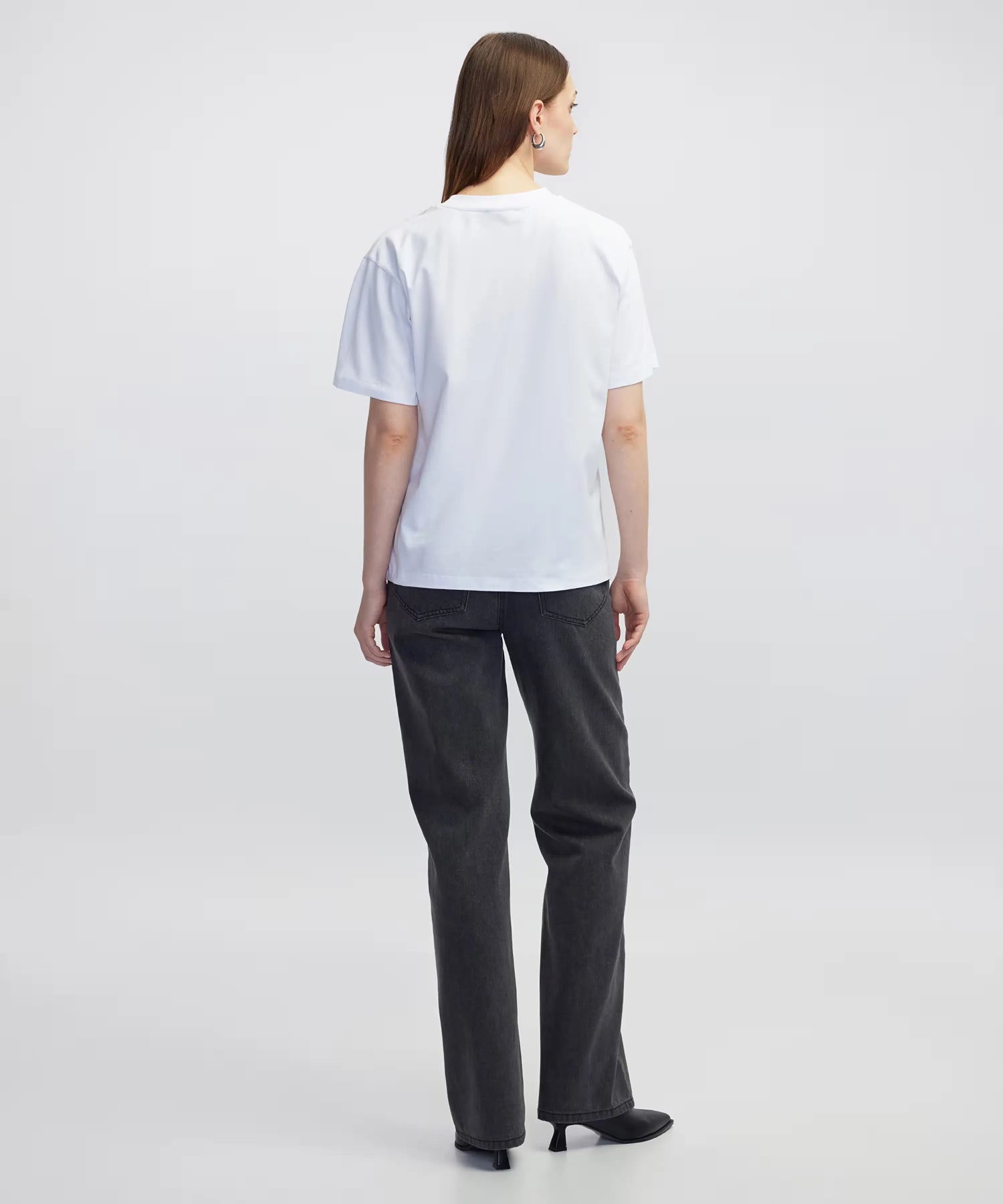 IPEKYOL_White_T-Shirt_iw6250070077_2_05