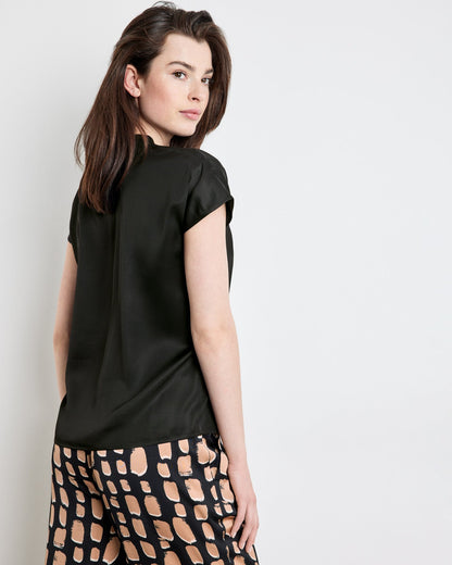 Black Blouse 1/2 Sleeve