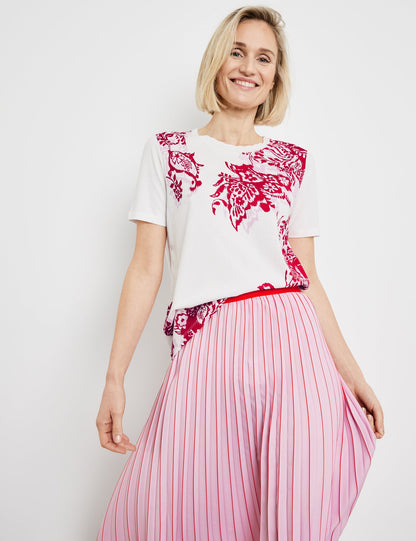 Top With Mid-Length Sleeves And A Wavy Neckline