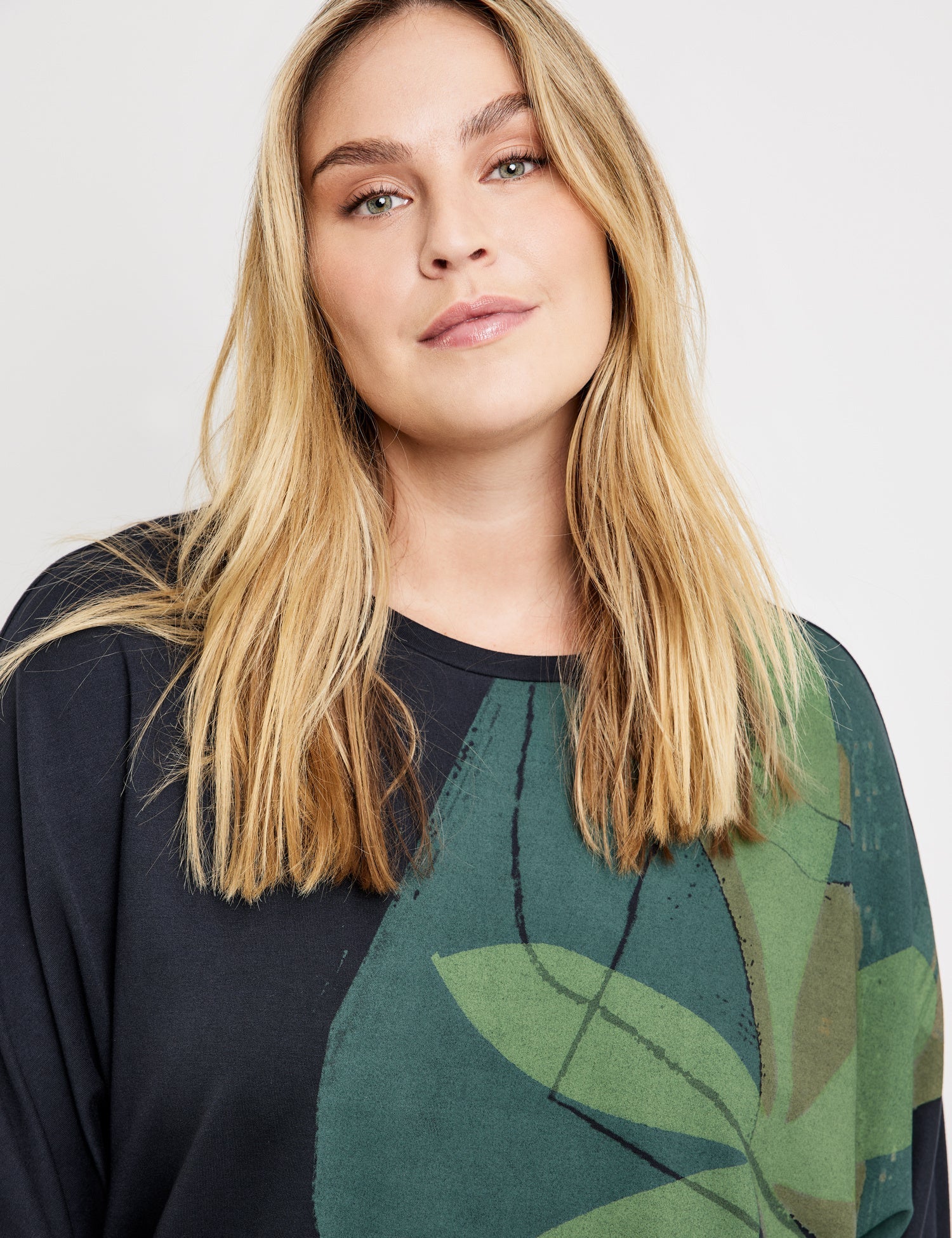 Dark Blue 3/4 Sleeve Oversized Shirt