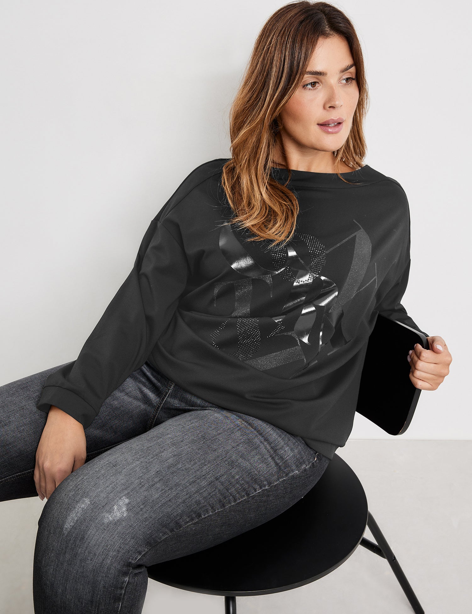 Black Sweatshirt With Printed Lettering