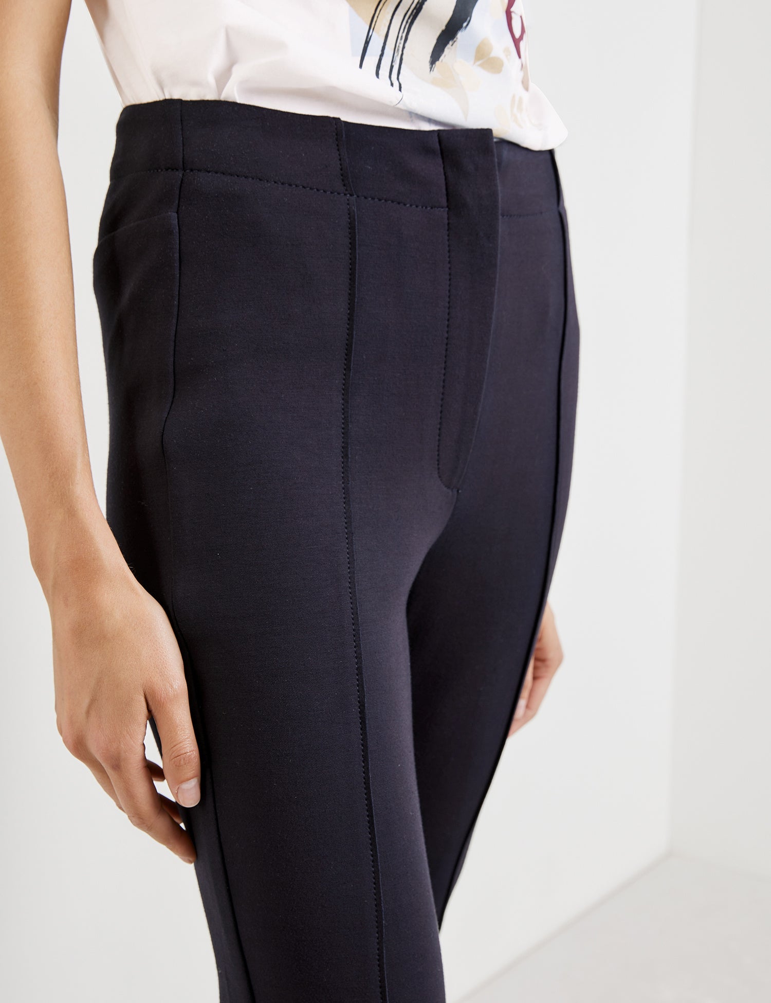 Dark Blue Skinny Made Of Stretch Material