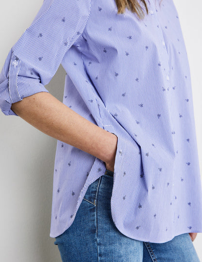 Striped Blouse With Button-Fastening Side Slits_260003-66409_8096_04