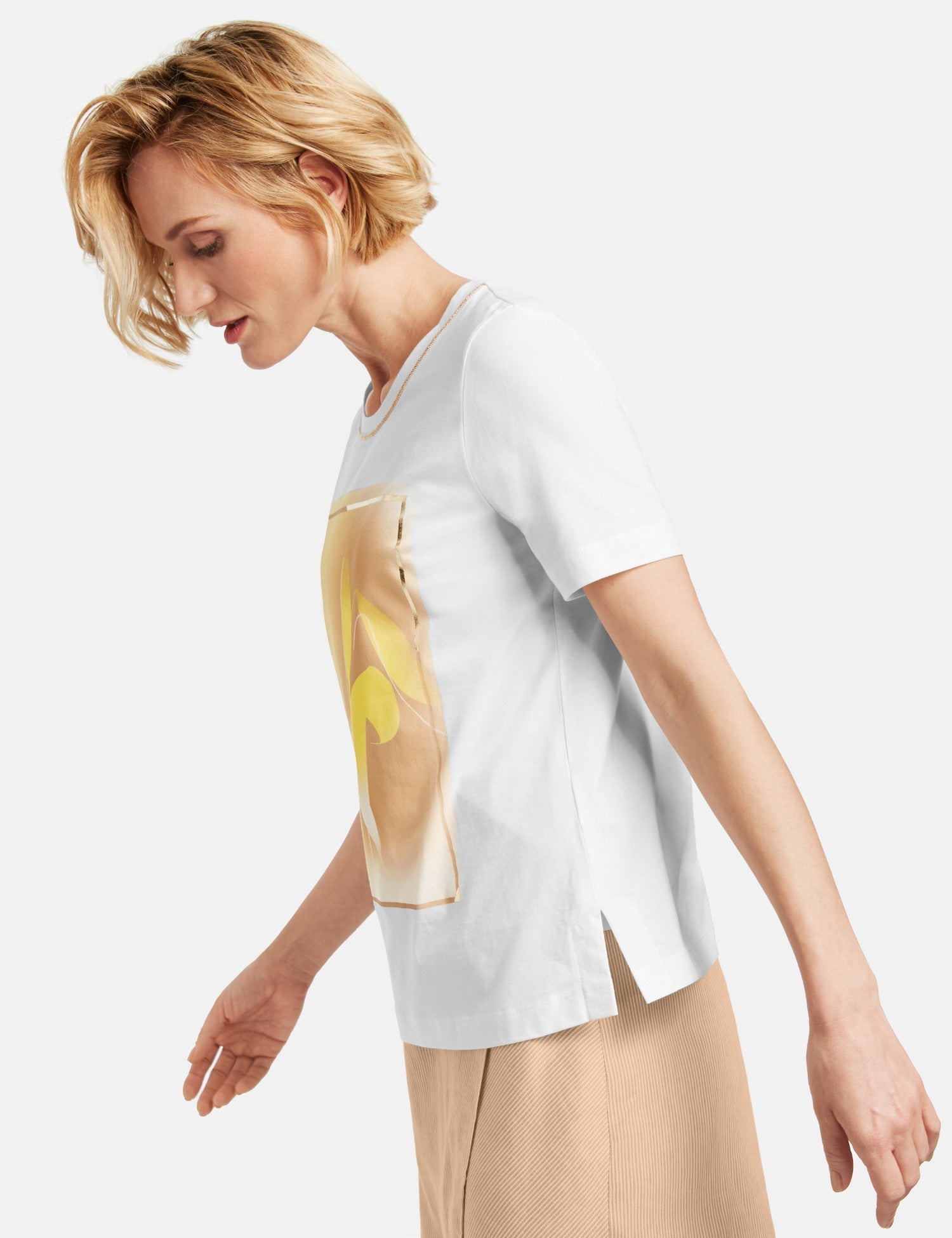 White T-Shirt Short-Sleeve Roundneck