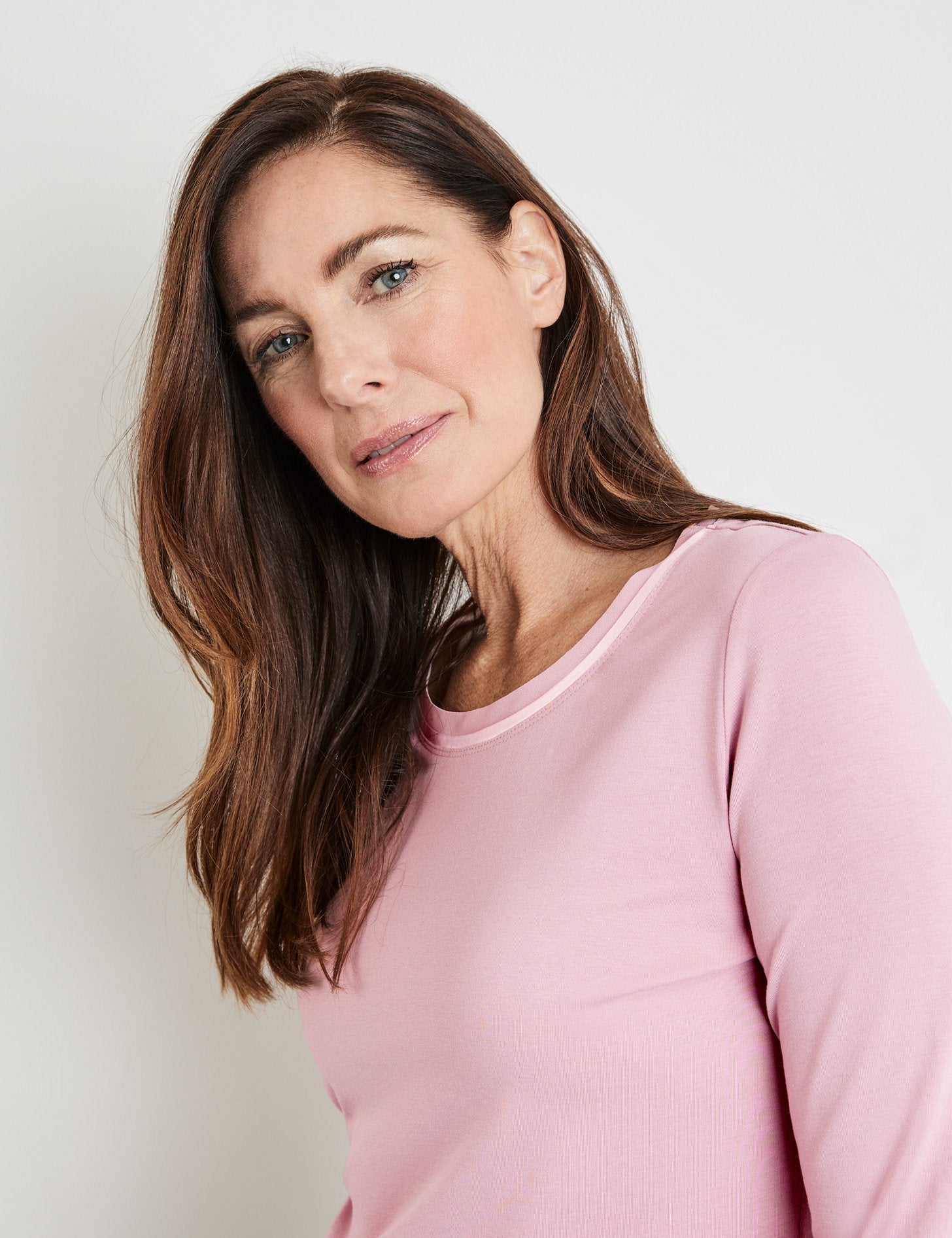 Long Sleeve Top With A Sheer Neckline Trim_370294-35060_30916_04