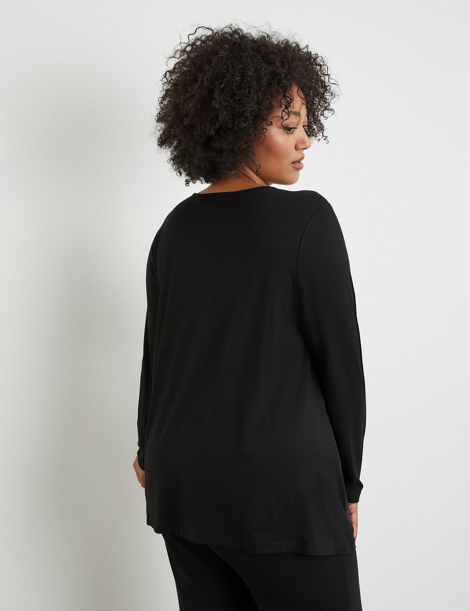 Long Sleeve Top With Fabric Panelling_371231-26337_1102_06